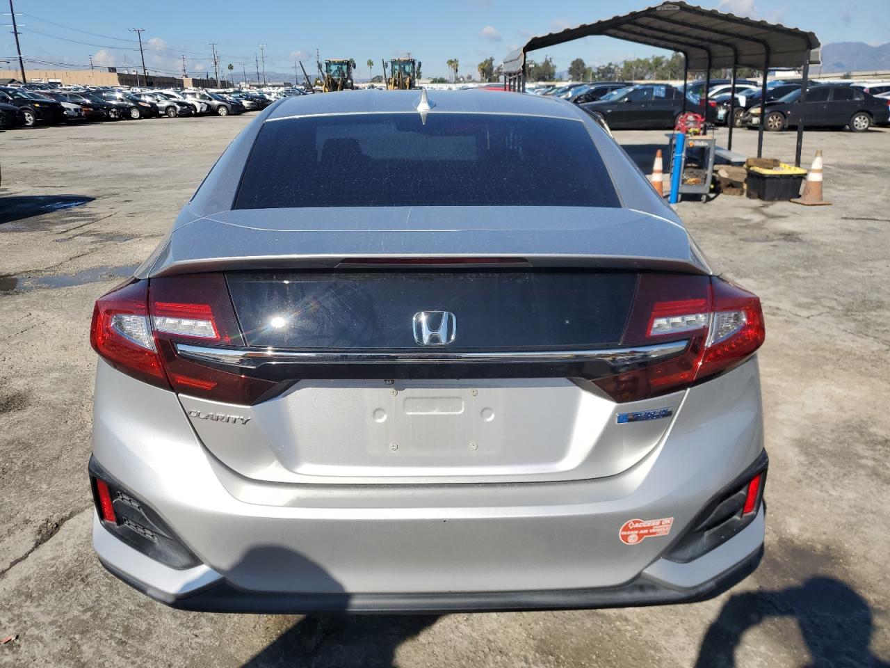 Photo 5 VIN: JHMZC5F12JC017764 - HONDA CLARITY 