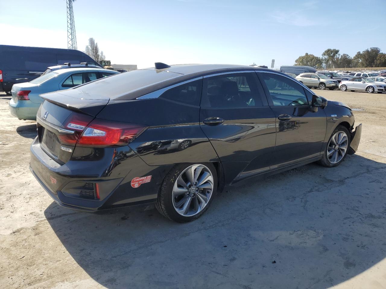 Photo 2 VIN: JHMZC5F13JC000259 - HONDA CLARITY 