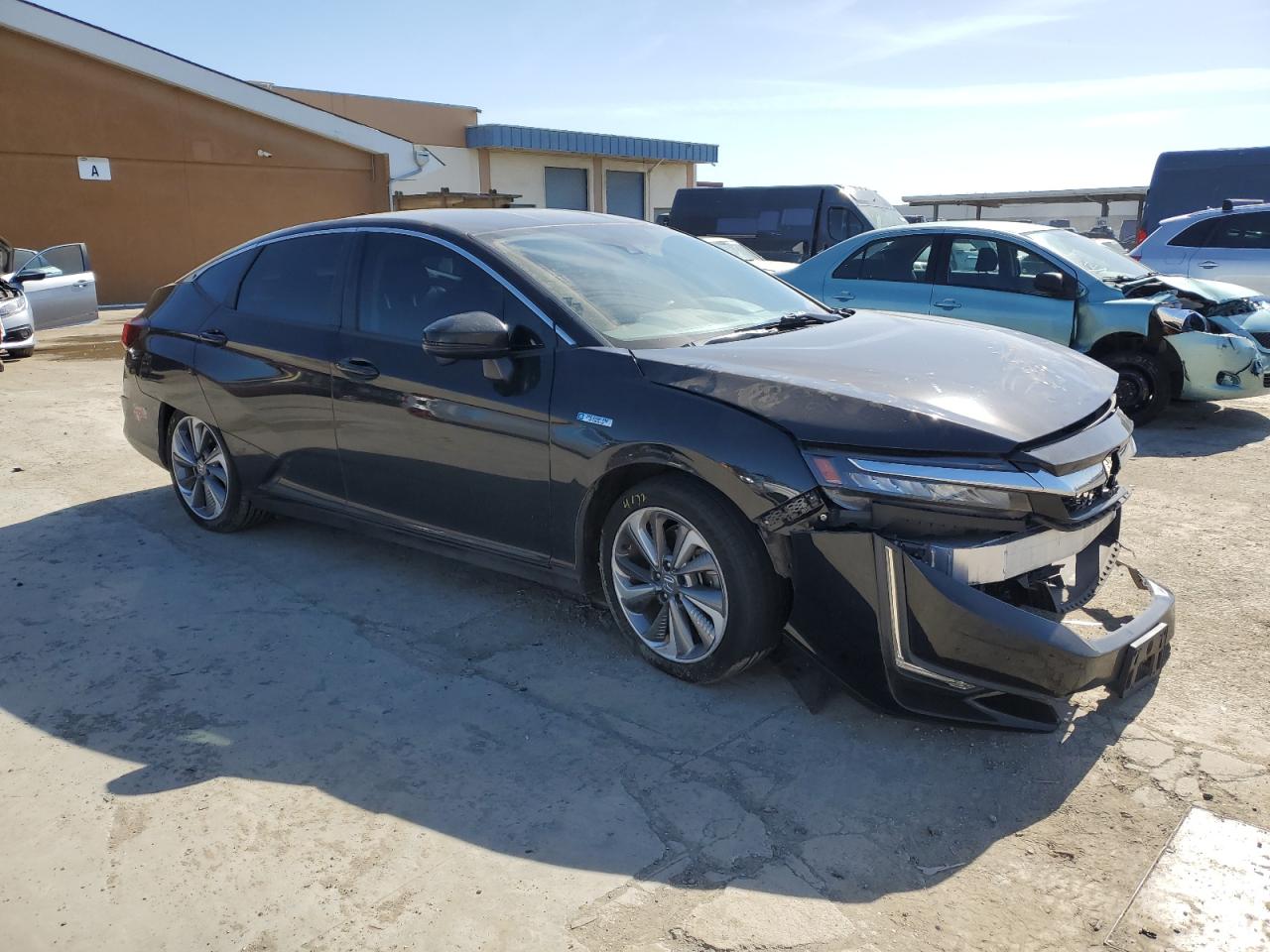 Photo 3 VIN: JHMZC5F13JC000259 - HONDA CLARITY 