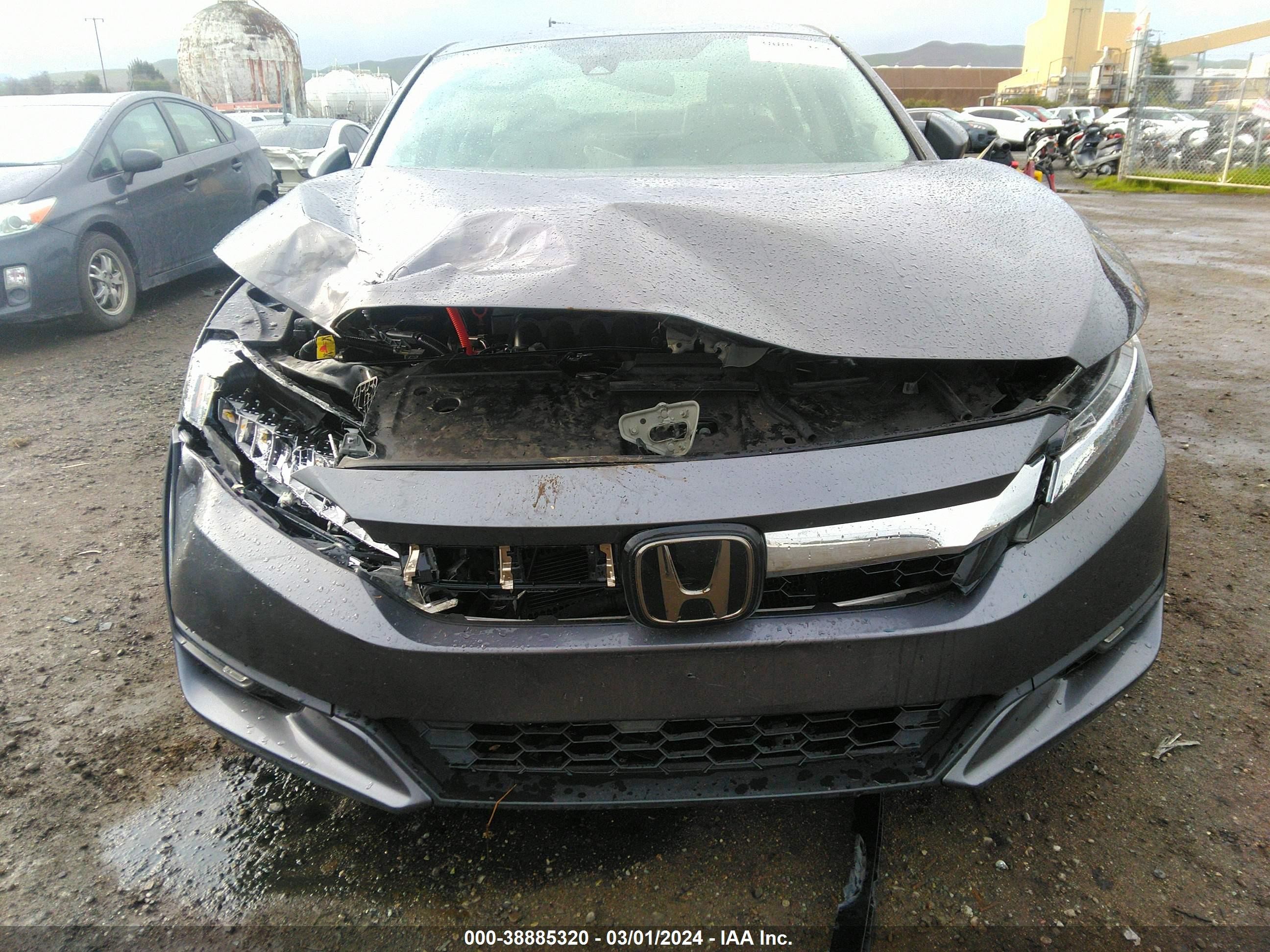 Photo 5 VIN: JHMZC5F13JC007521 - HONDA CLARITY 