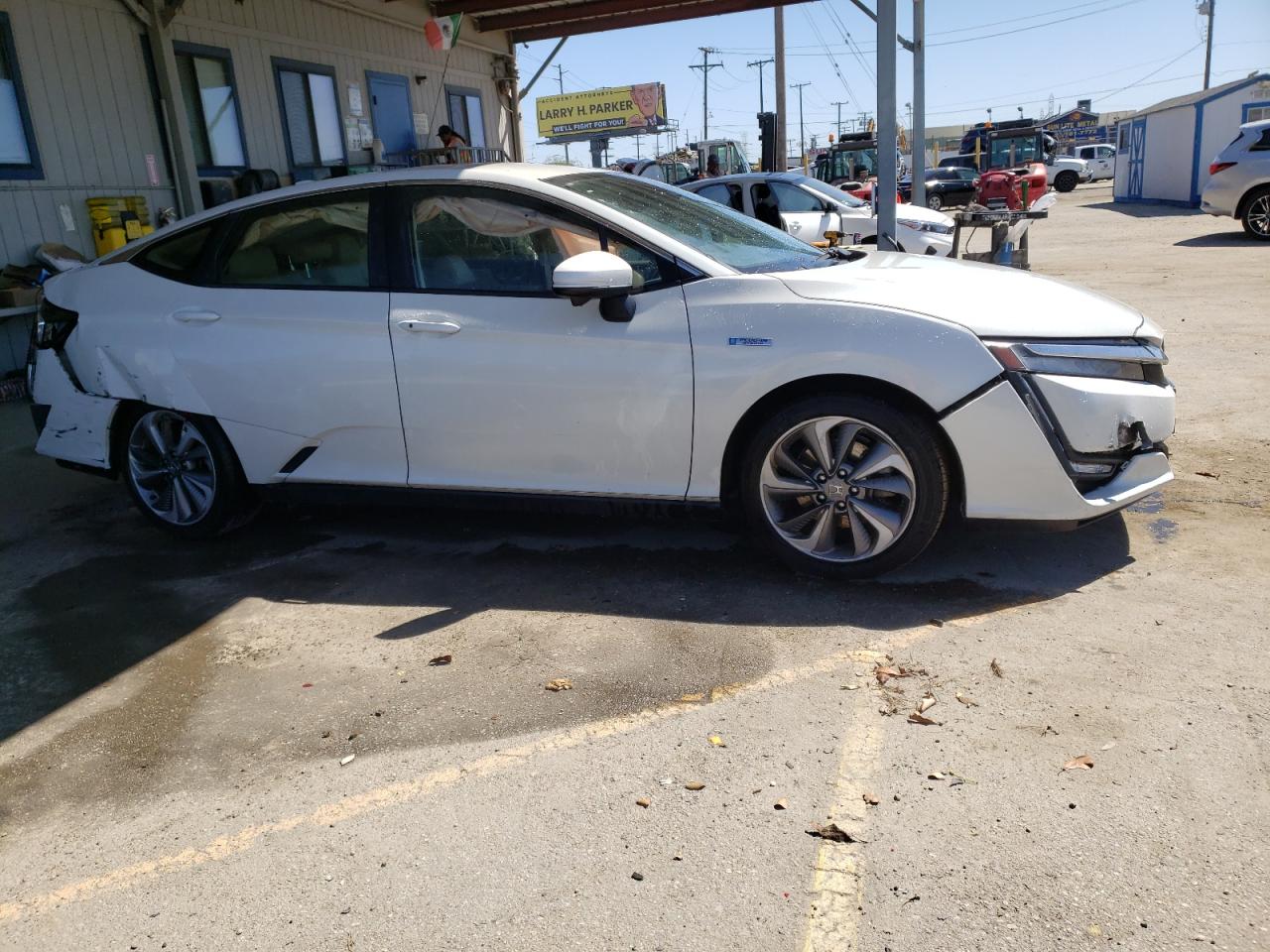 Photo 3 VIN: JHMZC5F13KC002031 - HONDA CLARITY 