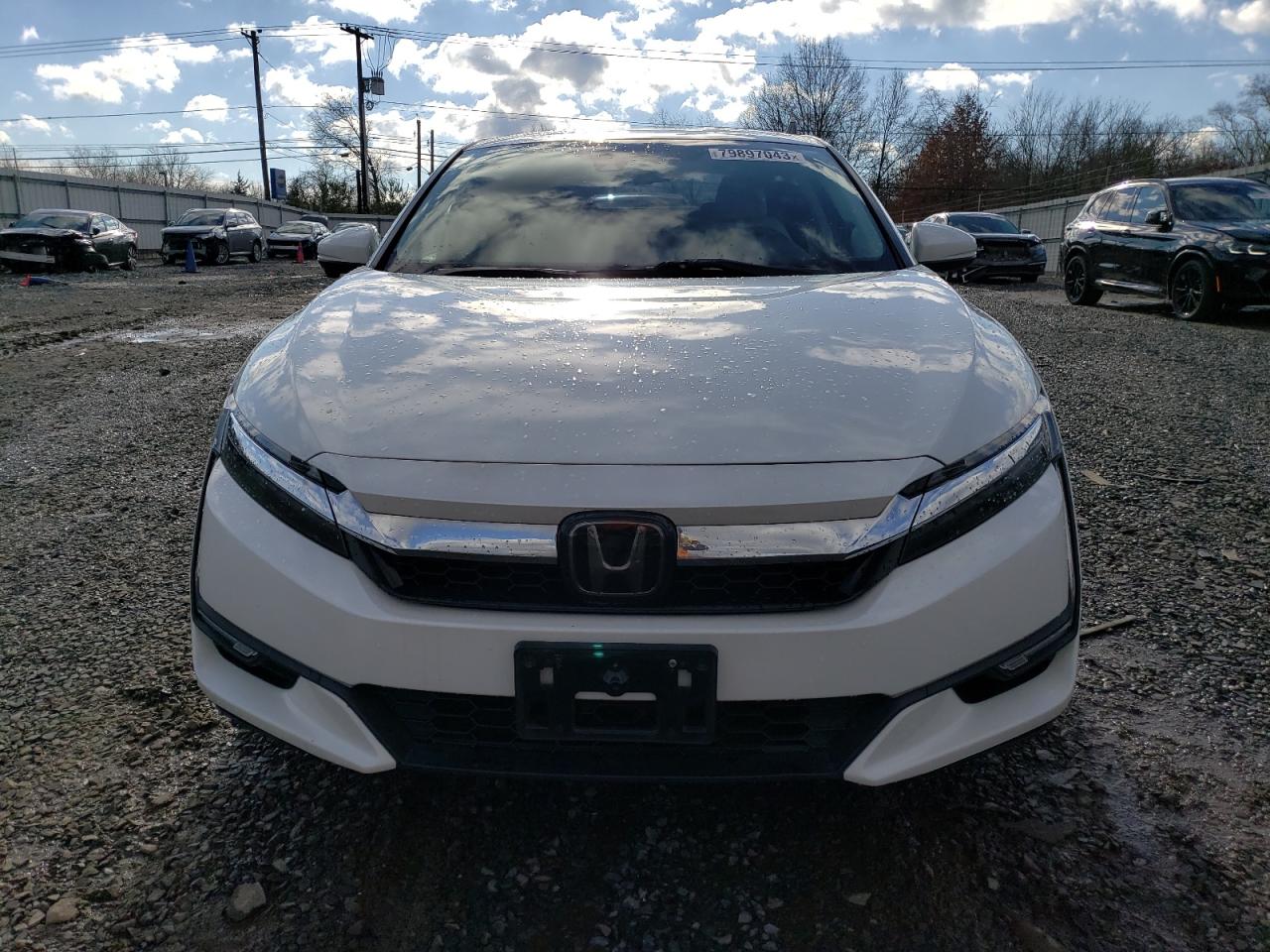 Photo 4 VIN: JHMZC5F14JC019810 - HONDA CLARITY 