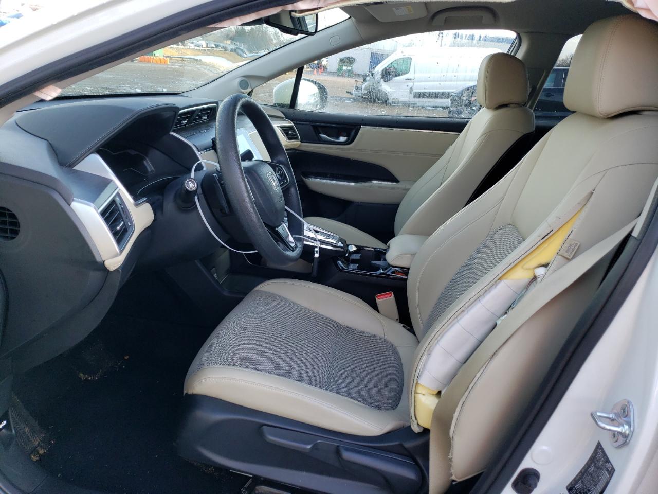 Photo 6 VIN: JHMZC5F14JC019810 - HONDA CLARITY 