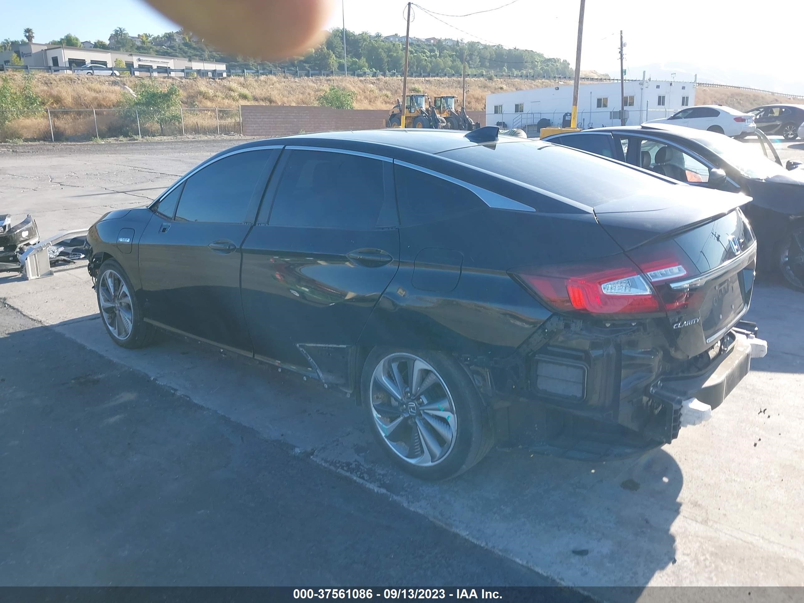 Photo 2 VIN: JHMZC5F14LC000354 - HONDA CLARITY 