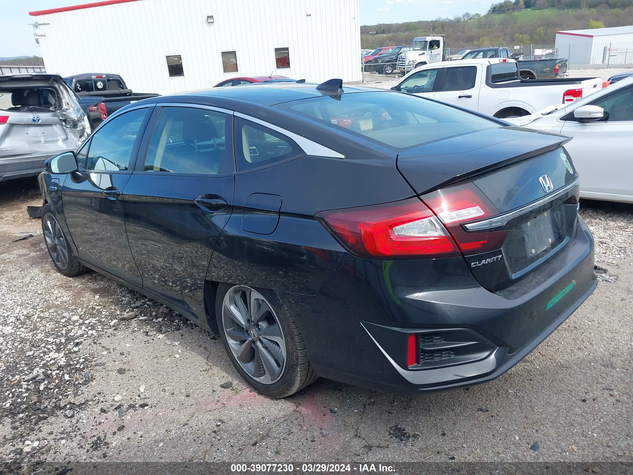 Photo 2 VIN: JHMZC5F14LC002573 - HONDA CLARITY 