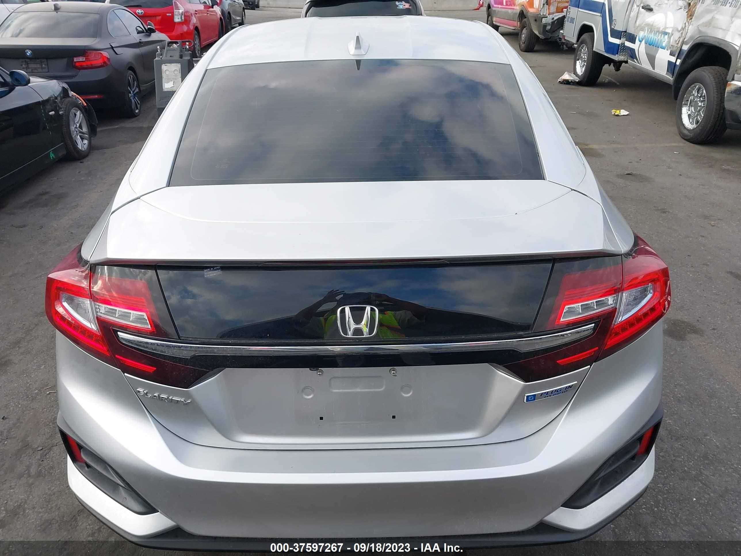 Photo 15 VIN: JHMZC5F15JC017726 - HONDA CLARITY 