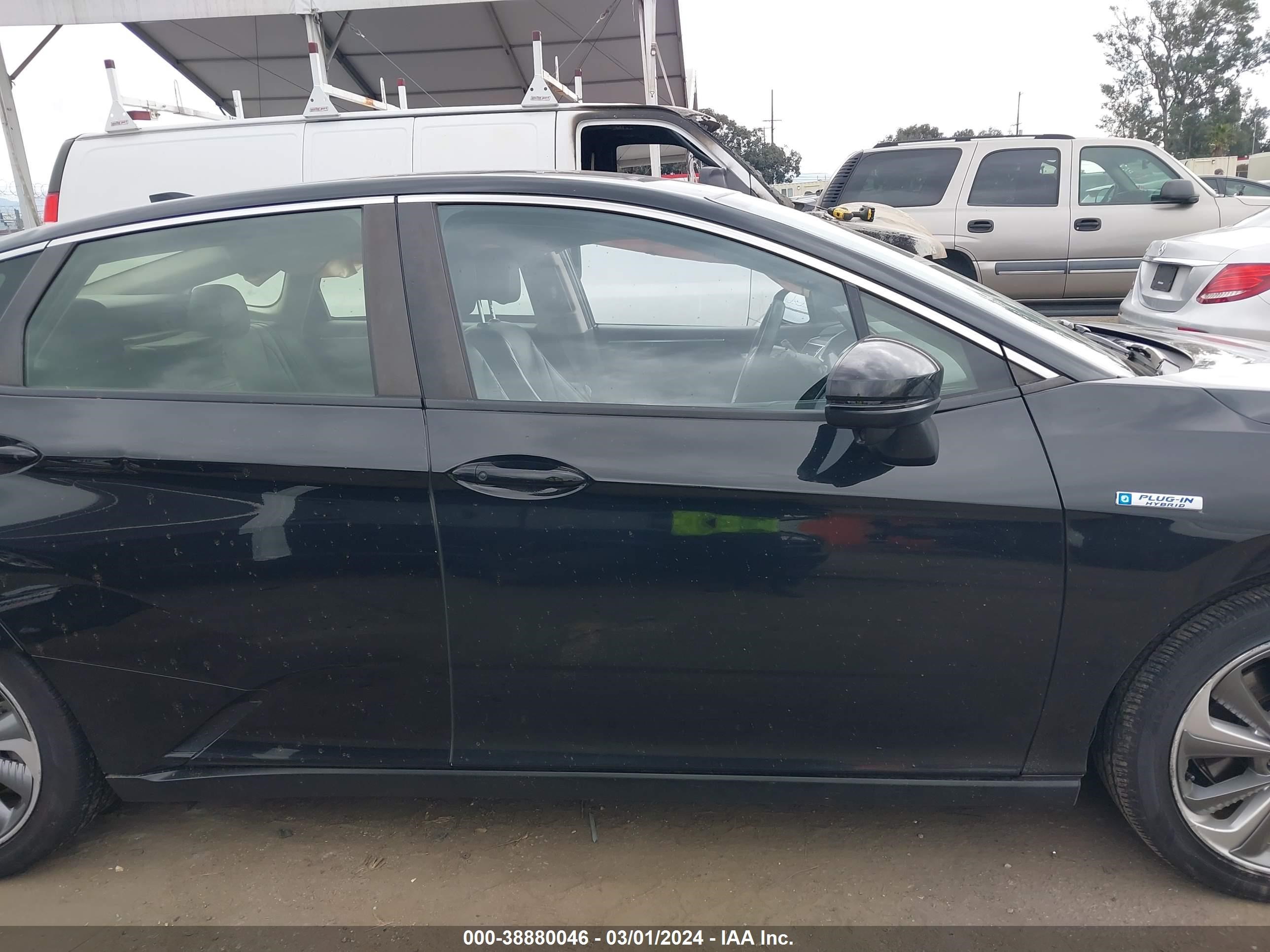 Photo 12 VIN: JHMZC5F16JC006539 - HONDA CLARITY 