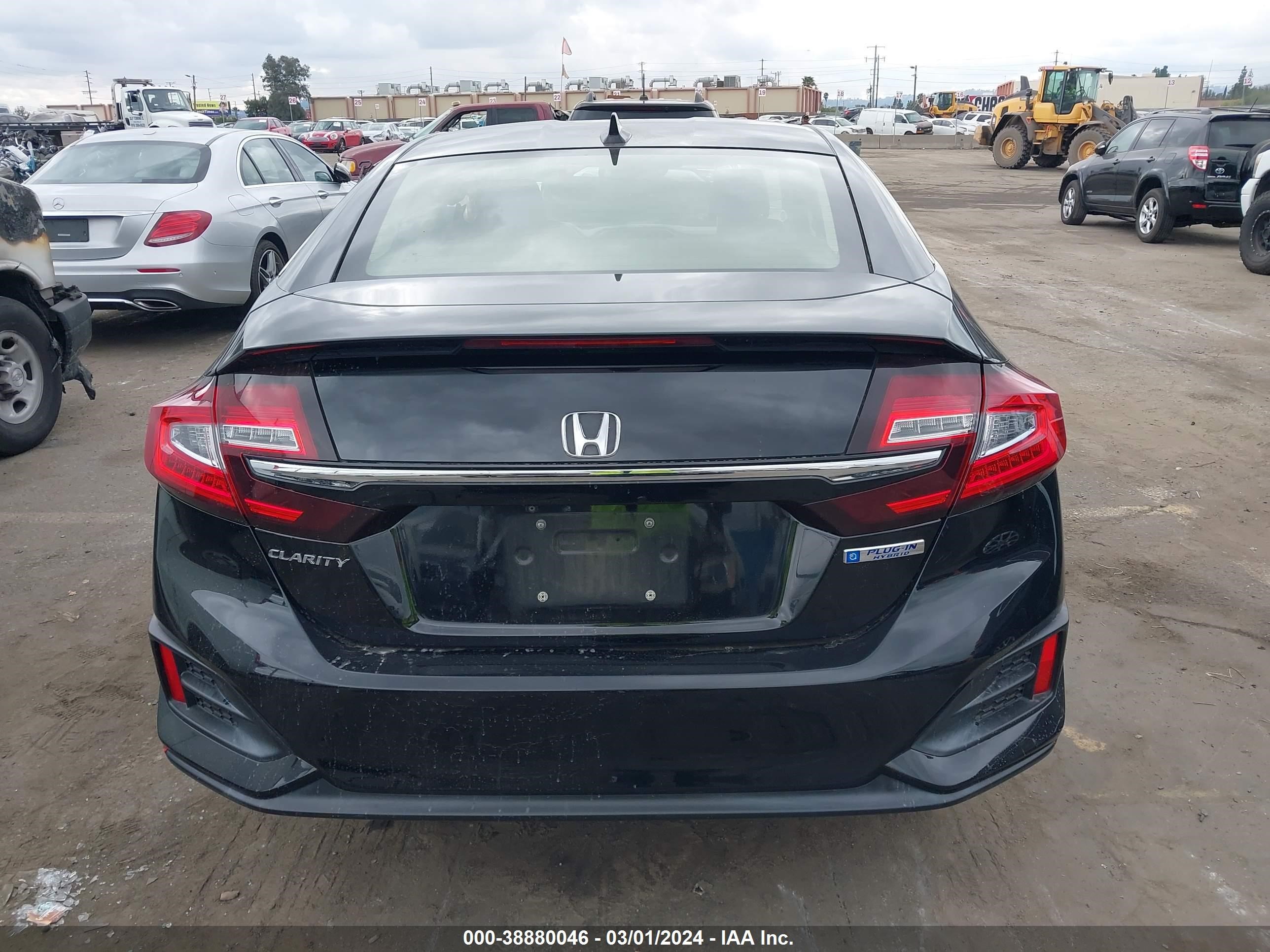 Photo 15 VIN: JHMZC5F16JC006539 - HONDA CLARITY 