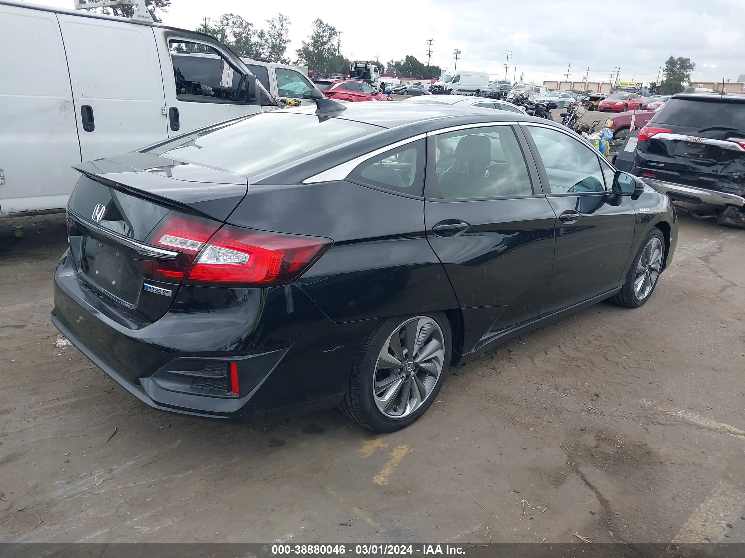 Photo 3 VIN: JHMZC5F16JC006539 - HONDA CLARITY 