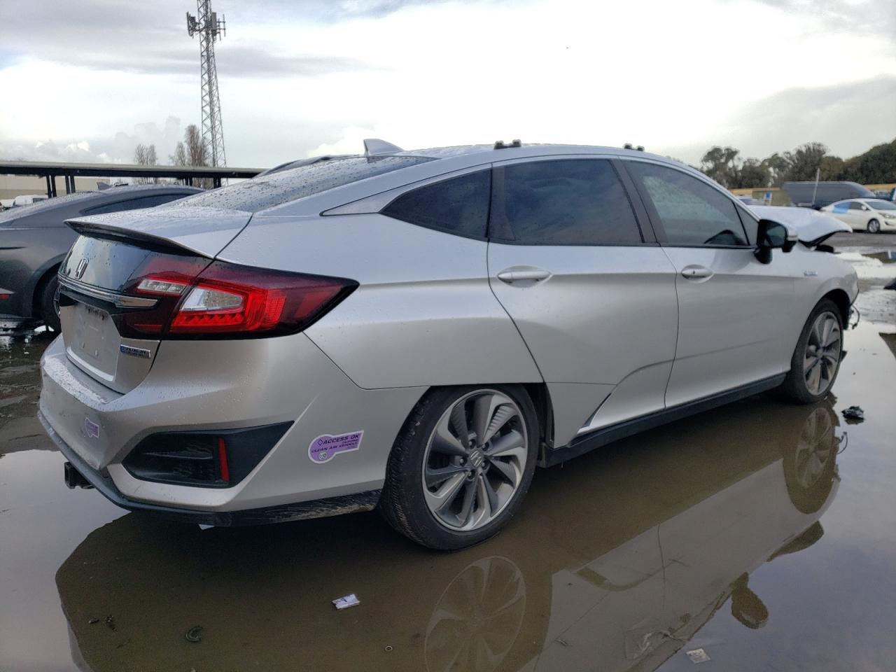 Photo 2 VIN: JHMZC5F16KC000726 - HONDA CLARITY 