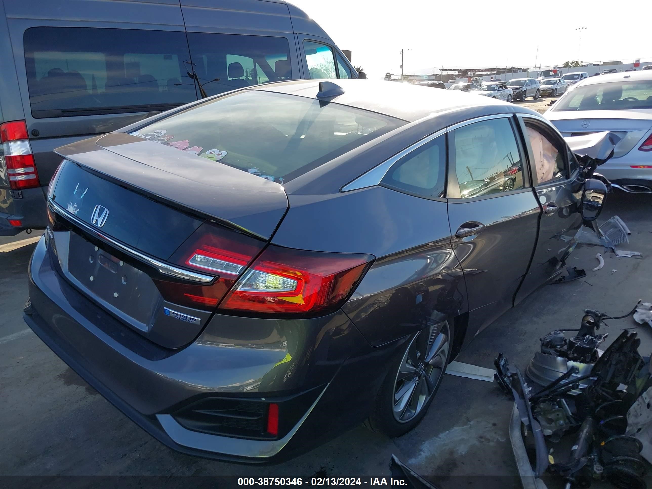 Photo 3 VIN: JHMZC5F16KC002721 - HONDA CLARITY 