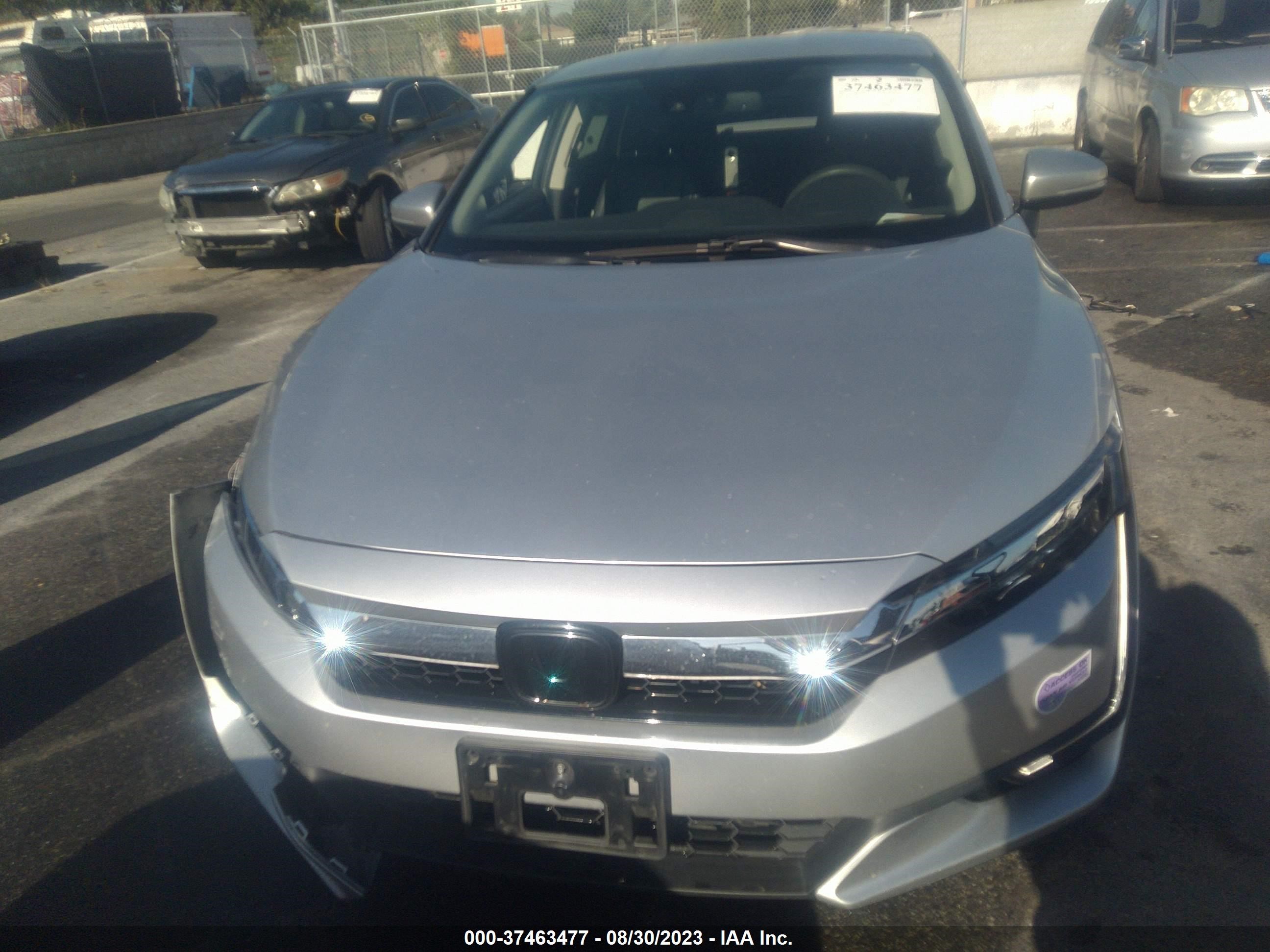 Photo 11 VIN: JHMZC5F17JC020515 - HONDA CLARITY 