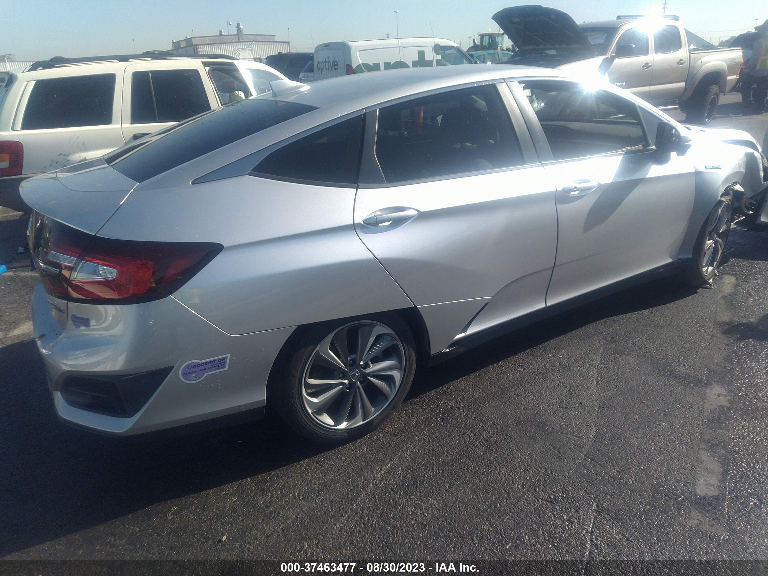 Photo 3 VIN: JHMZC5F17JC020515 - HONDA CLARITY 