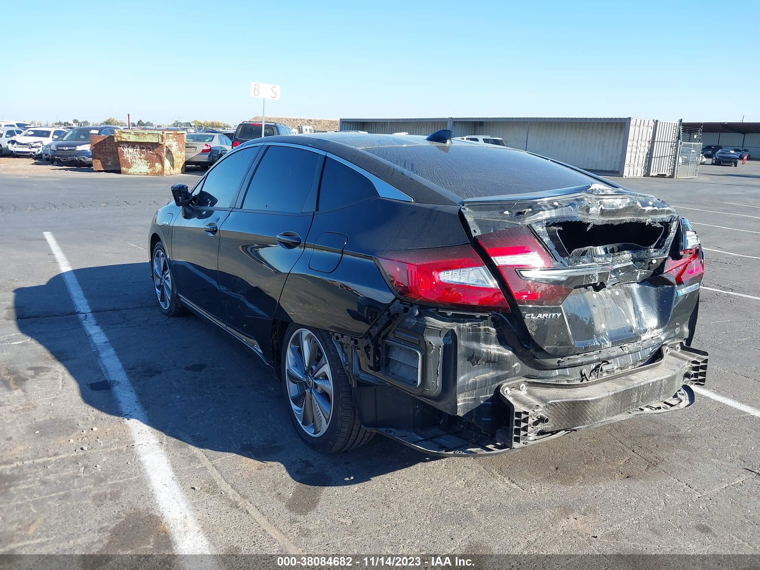 Photo 2 VIN: JHMZC5F17KC002291 - HONDA CLARITY 