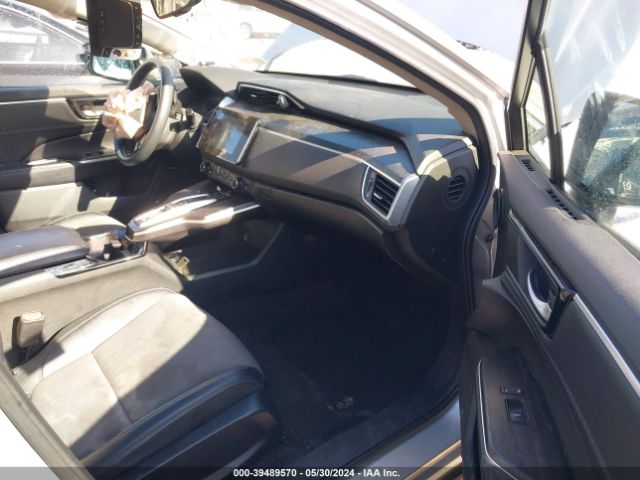 Photo 4 VIN: JHMZC5F1XMC000943 - HONDA CLARITY 