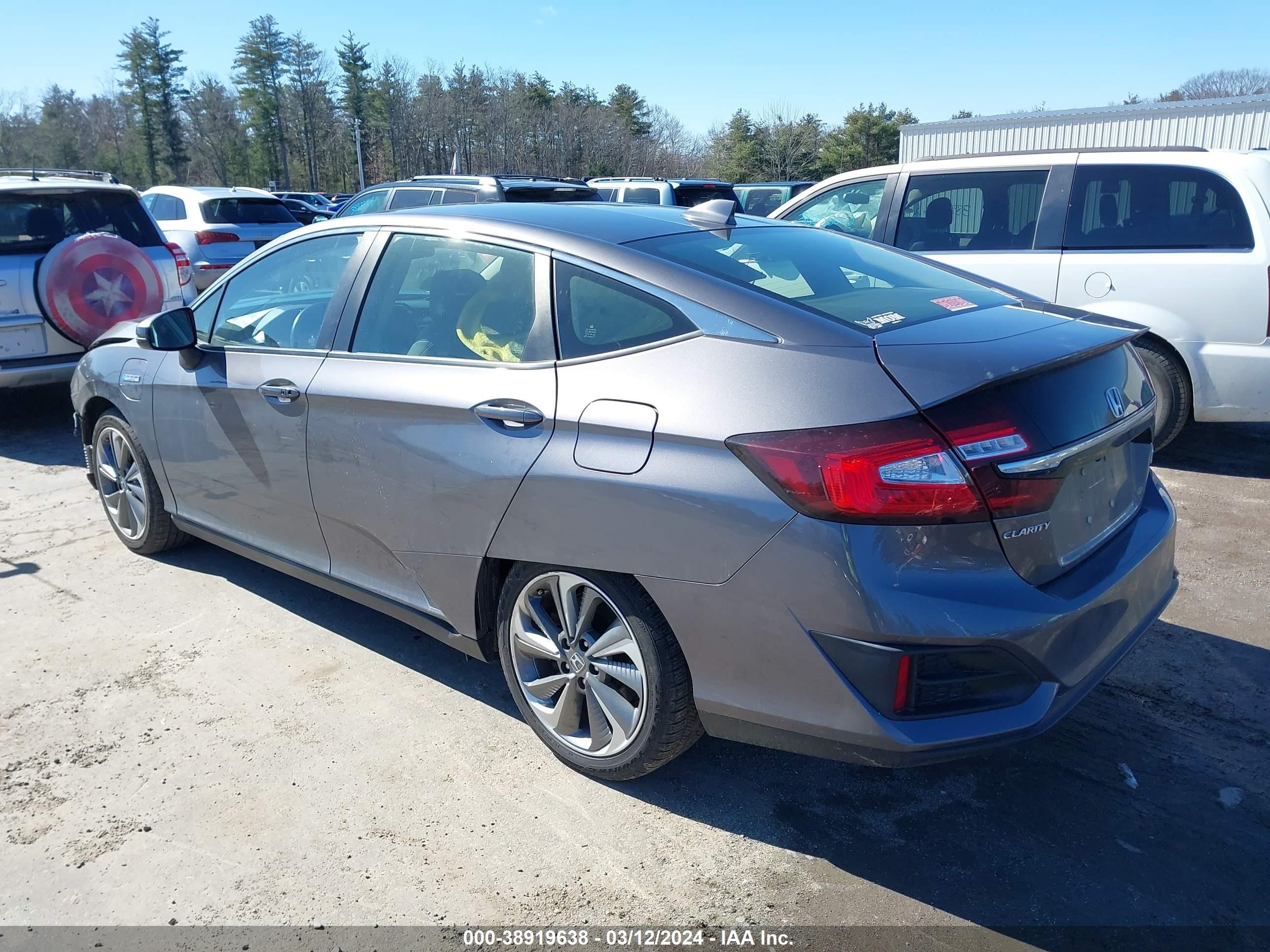 Photo 2 VIN: JHMZC5F30JC004156 - HONDA CLARITY 