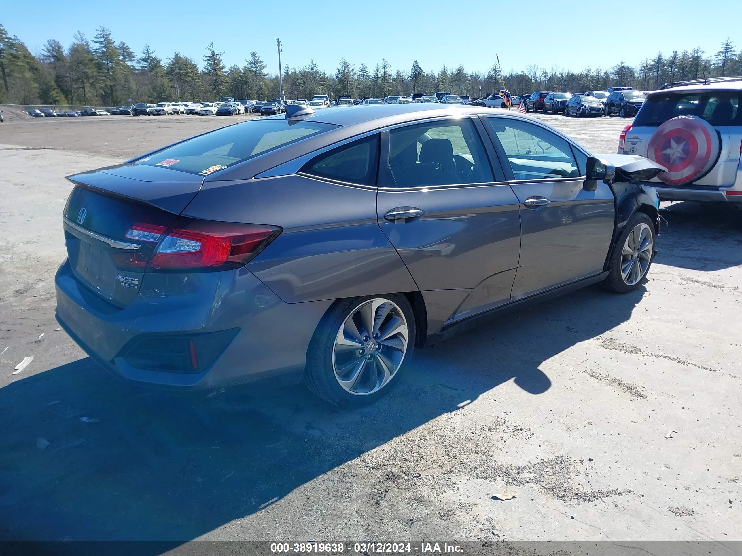 Photo 3 VIN: JHMZC5F30JC004156 - HONDA CLARITY 