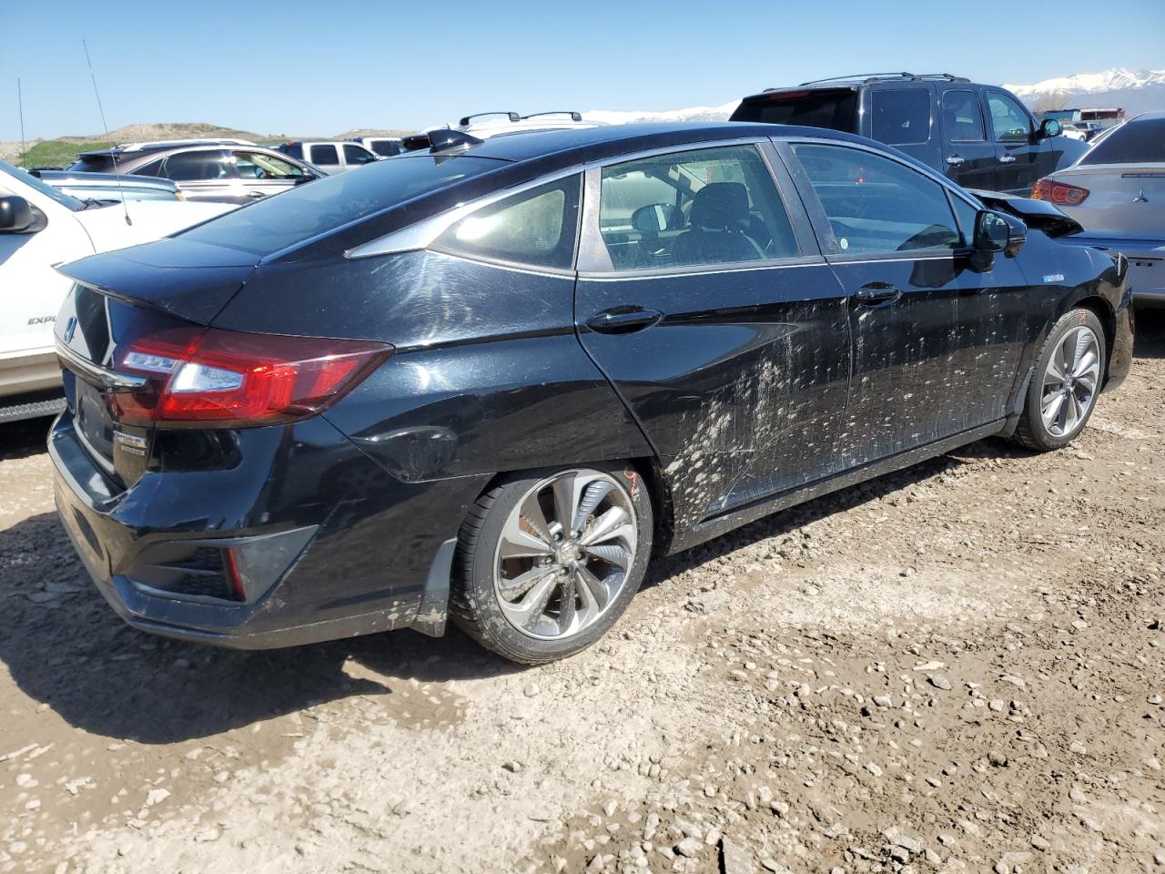 Photo 2 VIN: JHMZC5F31JC010399 - HONDA CLARITY 