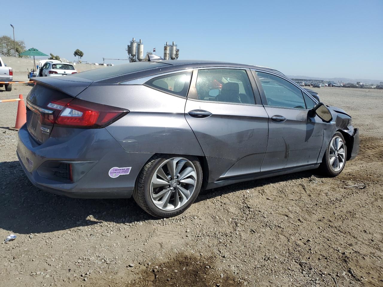 Photo 2 VIN: JHMZC5F31KC003180 - HONDA CLARITY 