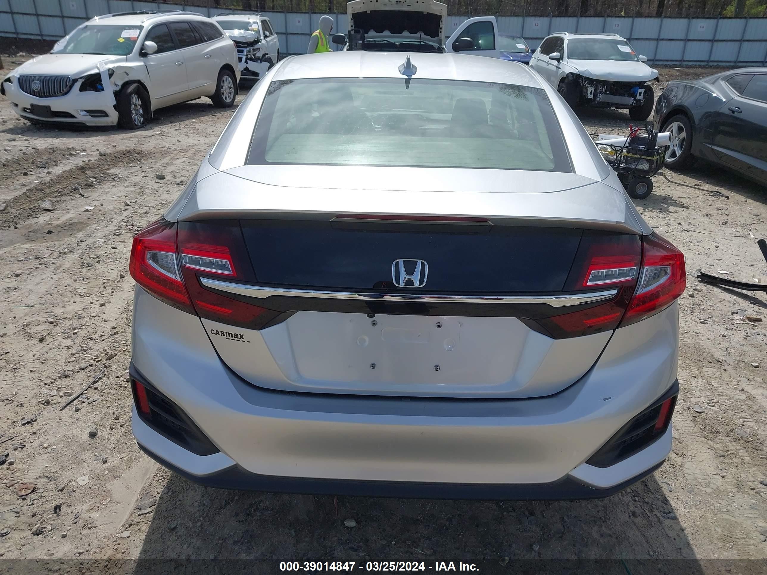 Photo 16 VIN: JHMZC5F32JC001033 - HONDA CLARITY 