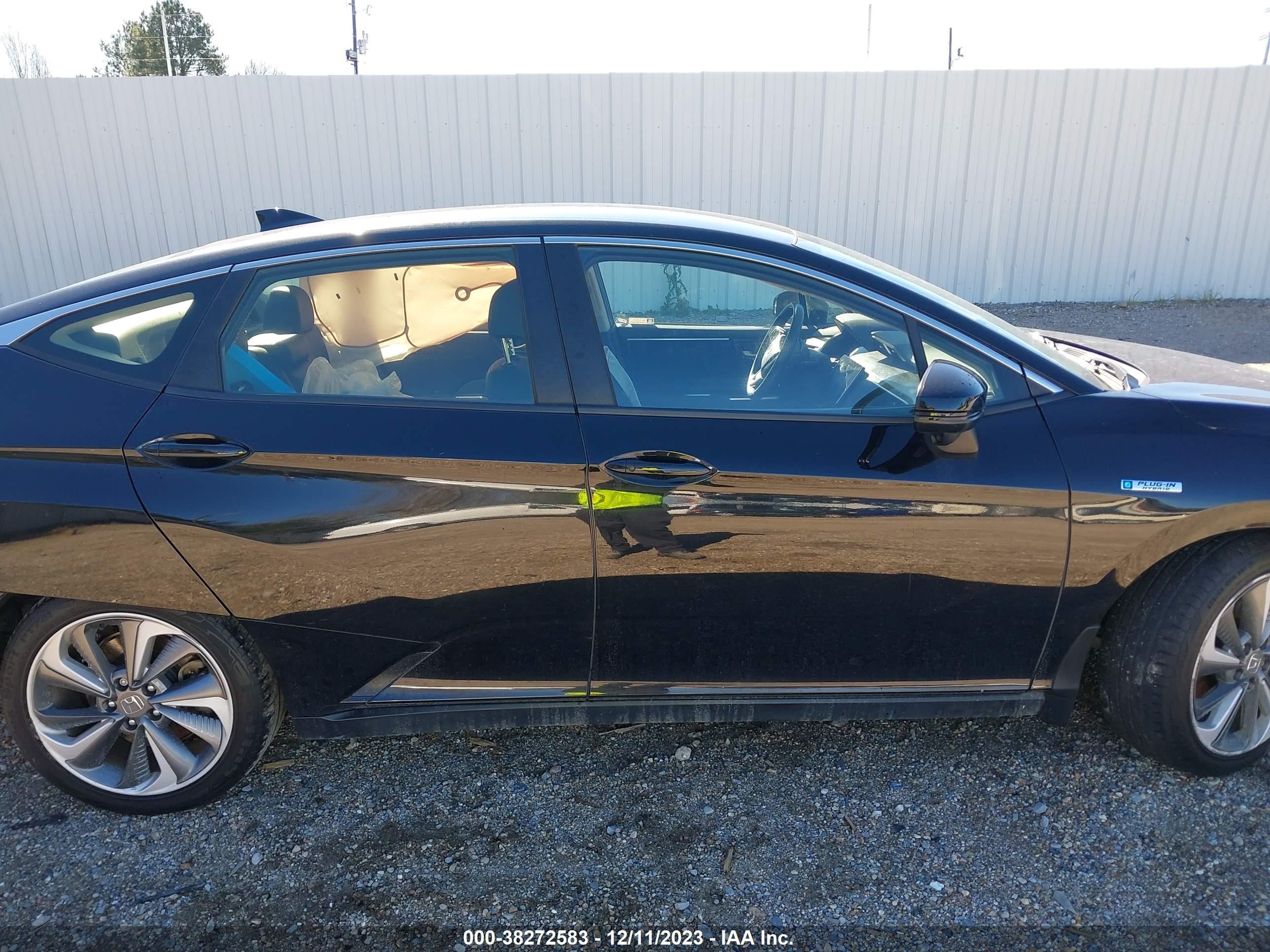 Photo 12 VIN: JHMZC5F32JC015854 - HONDA CLARITY 