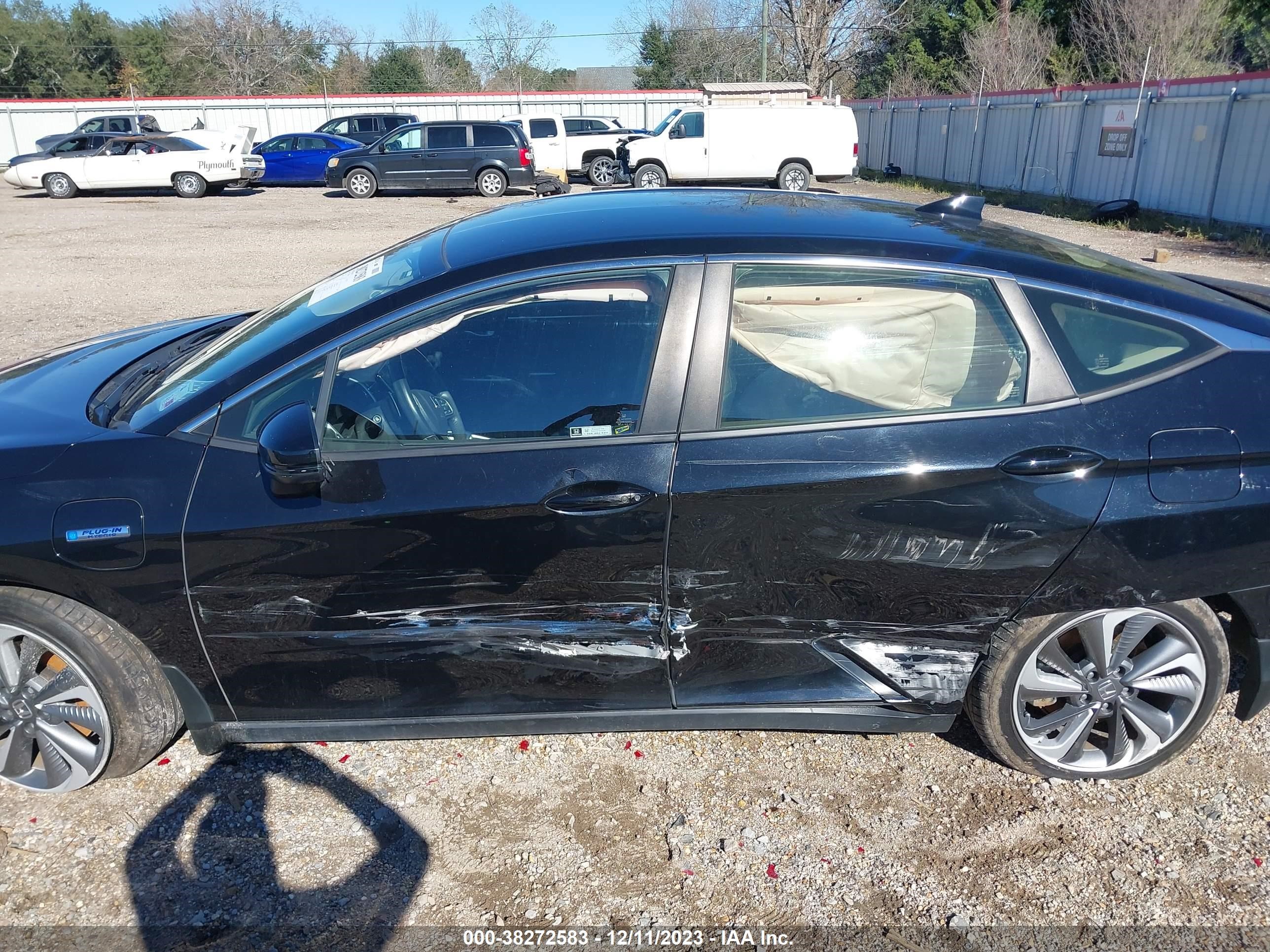 Photo 13 VIN: JHMZC5F32JC015854 - HONDA CLARITY 