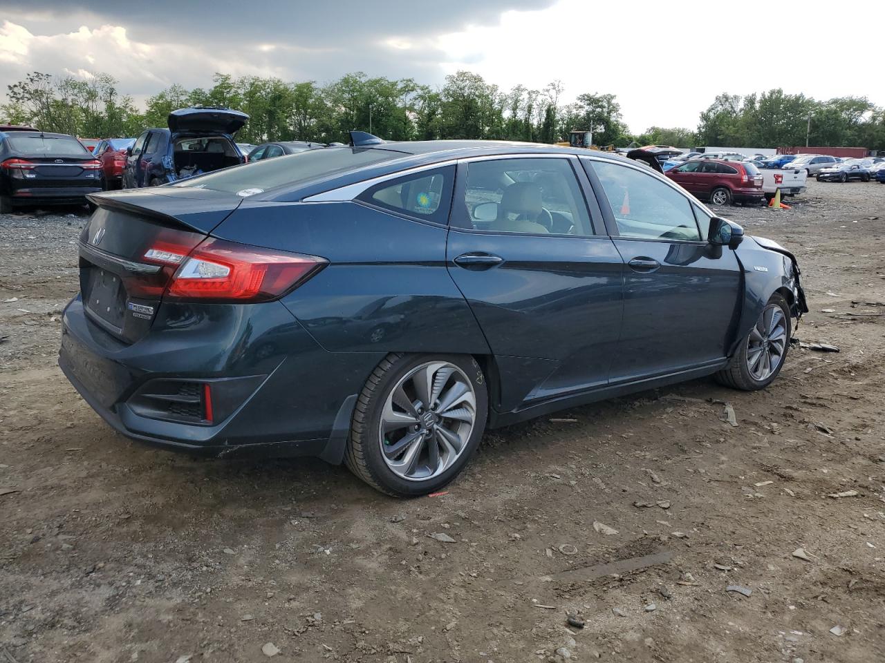 Photo 2 VIN: JHMZC5F33JC009464 - HONDA CLARITY 