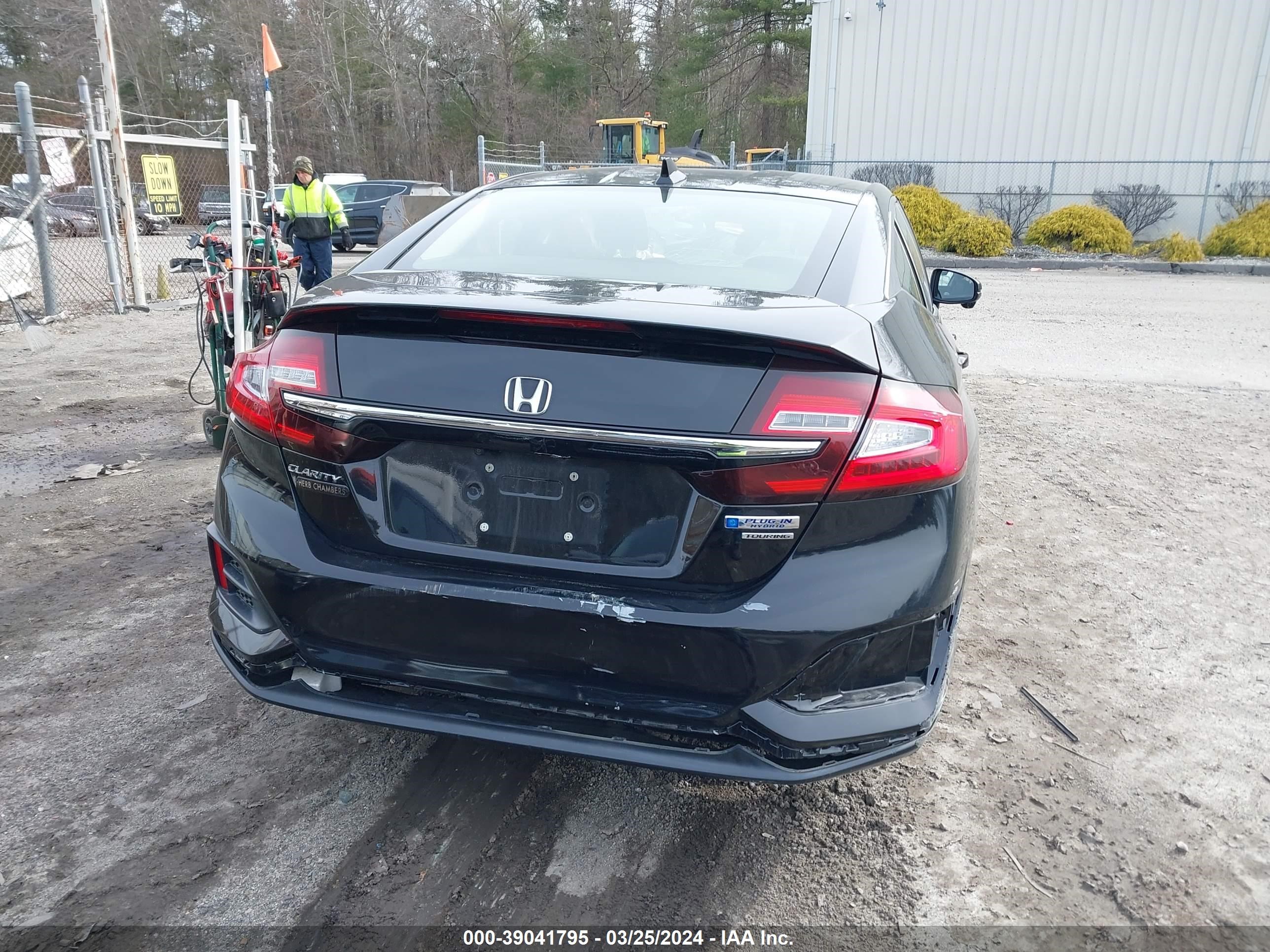 Photo 16 VIN: JHMZC5F33JC011795 - HONDA CLARITY 