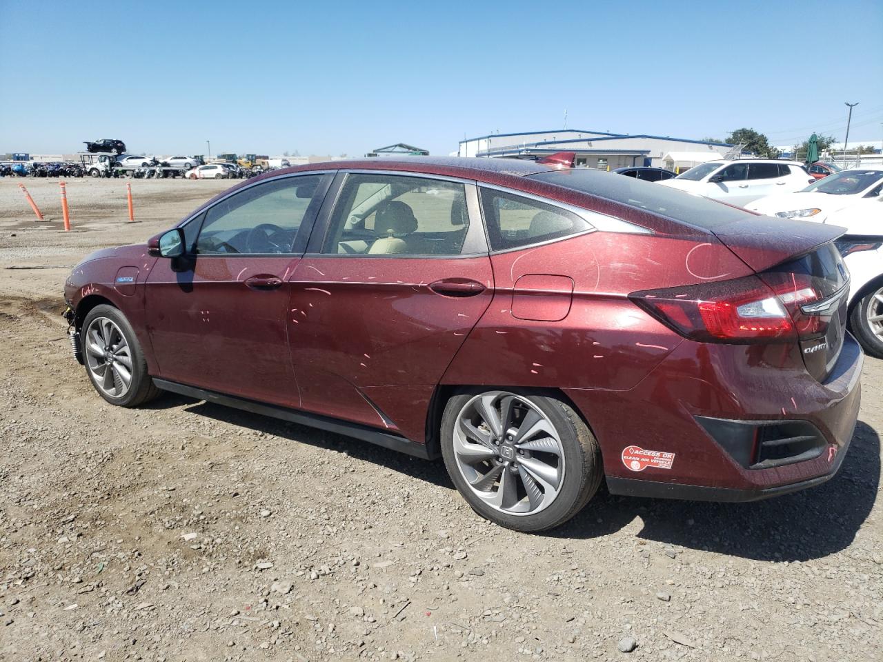 Photo 1 VIN: JHMZC5F35JC002676 - HONDA CLARITY 