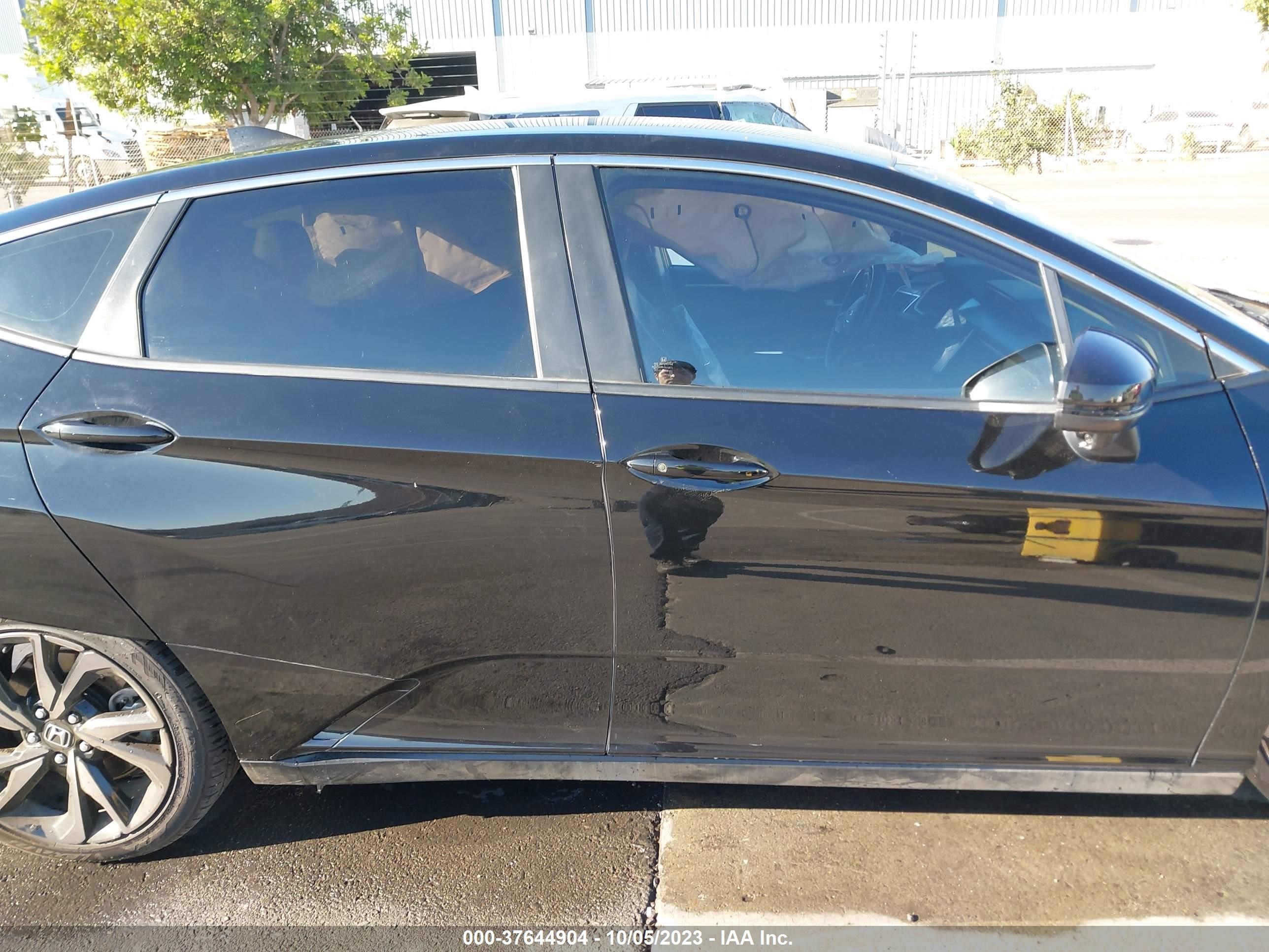 Photo 12 VIN: JHMZC5F35JC015265 - HONDA CLARITY 