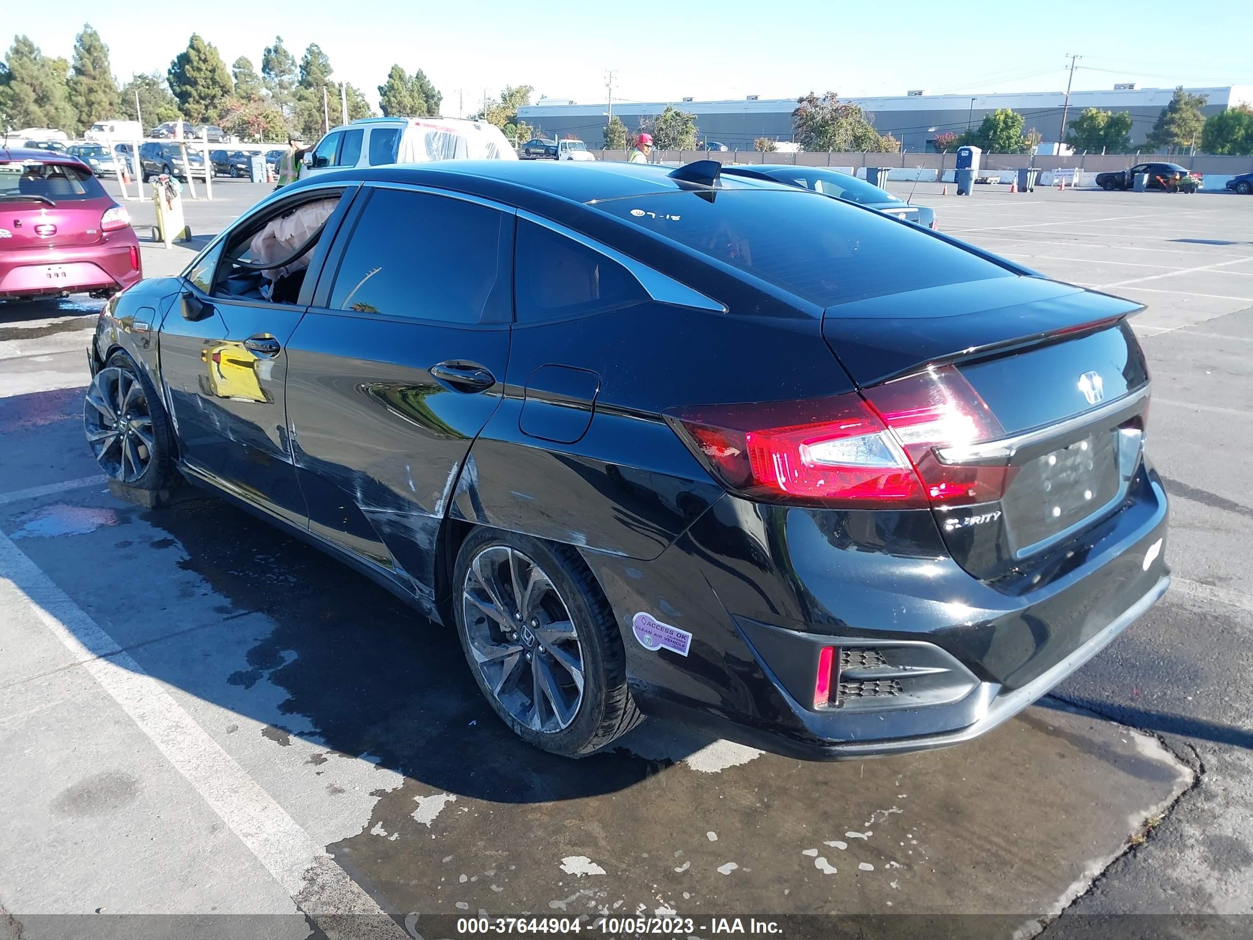 Photo 2 VIN: JHMZC5F35JC015265 - HONDA CLARITY 