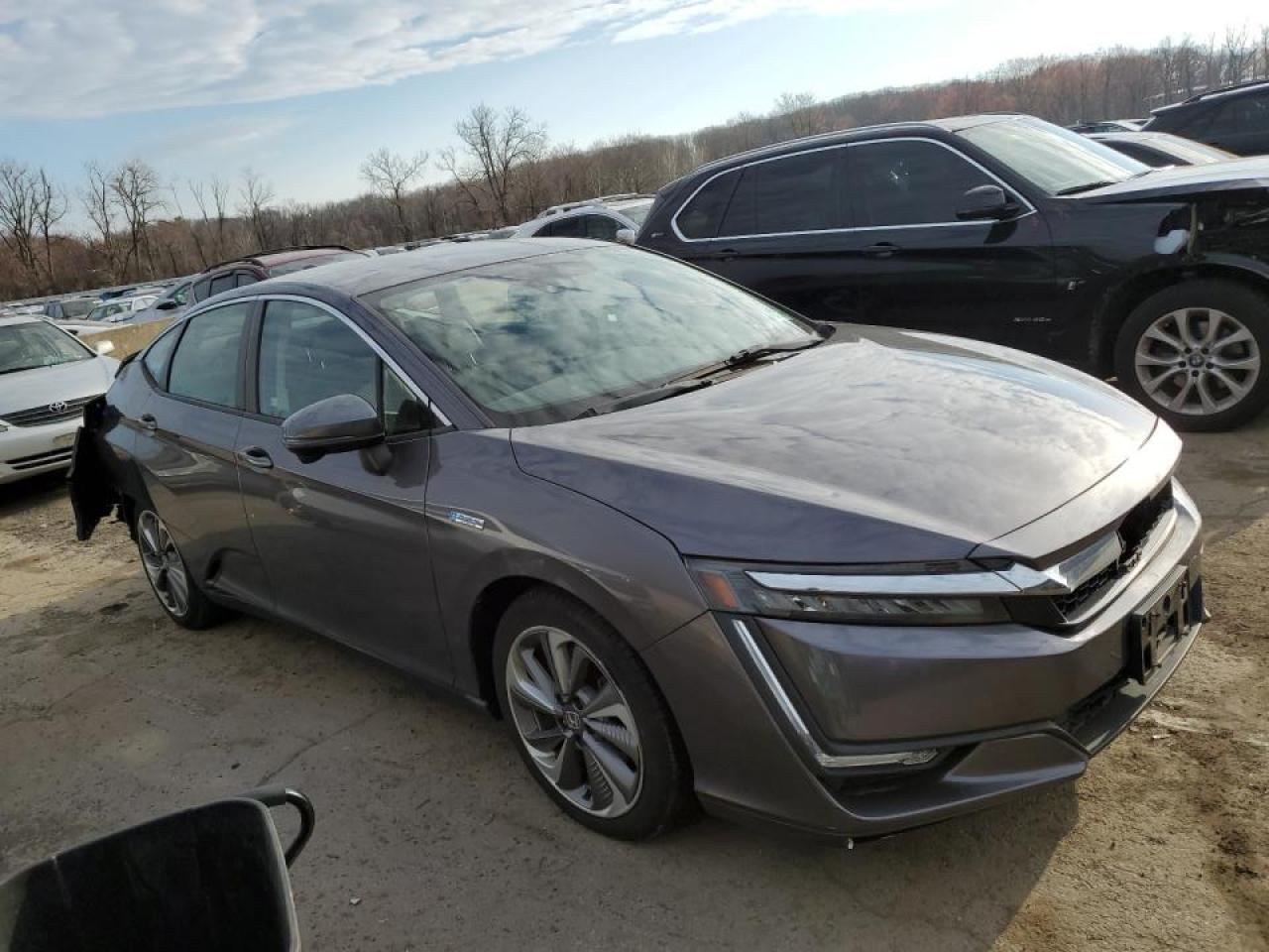 Photo 3 VIN: JHMZC5F36JC000970 - HONDA CLARITY 