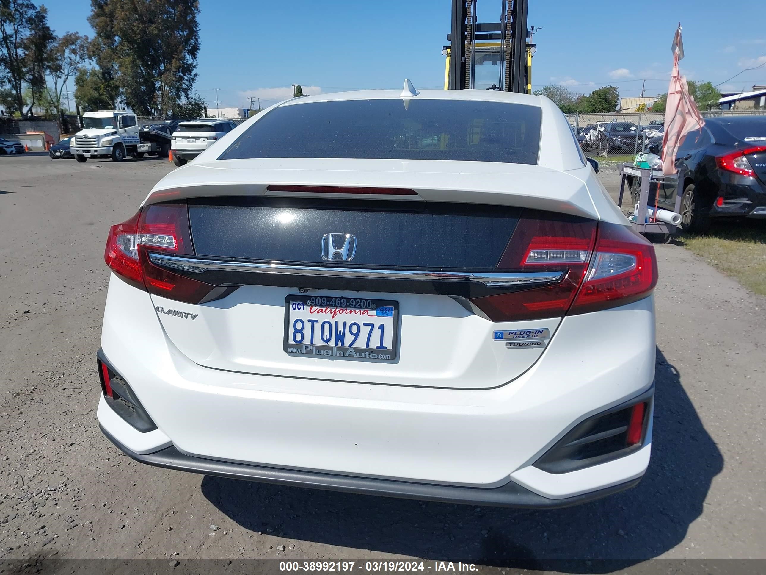 Photo 15 VIN: JHMZC5F36JC006879 - HONDA CLARITY 