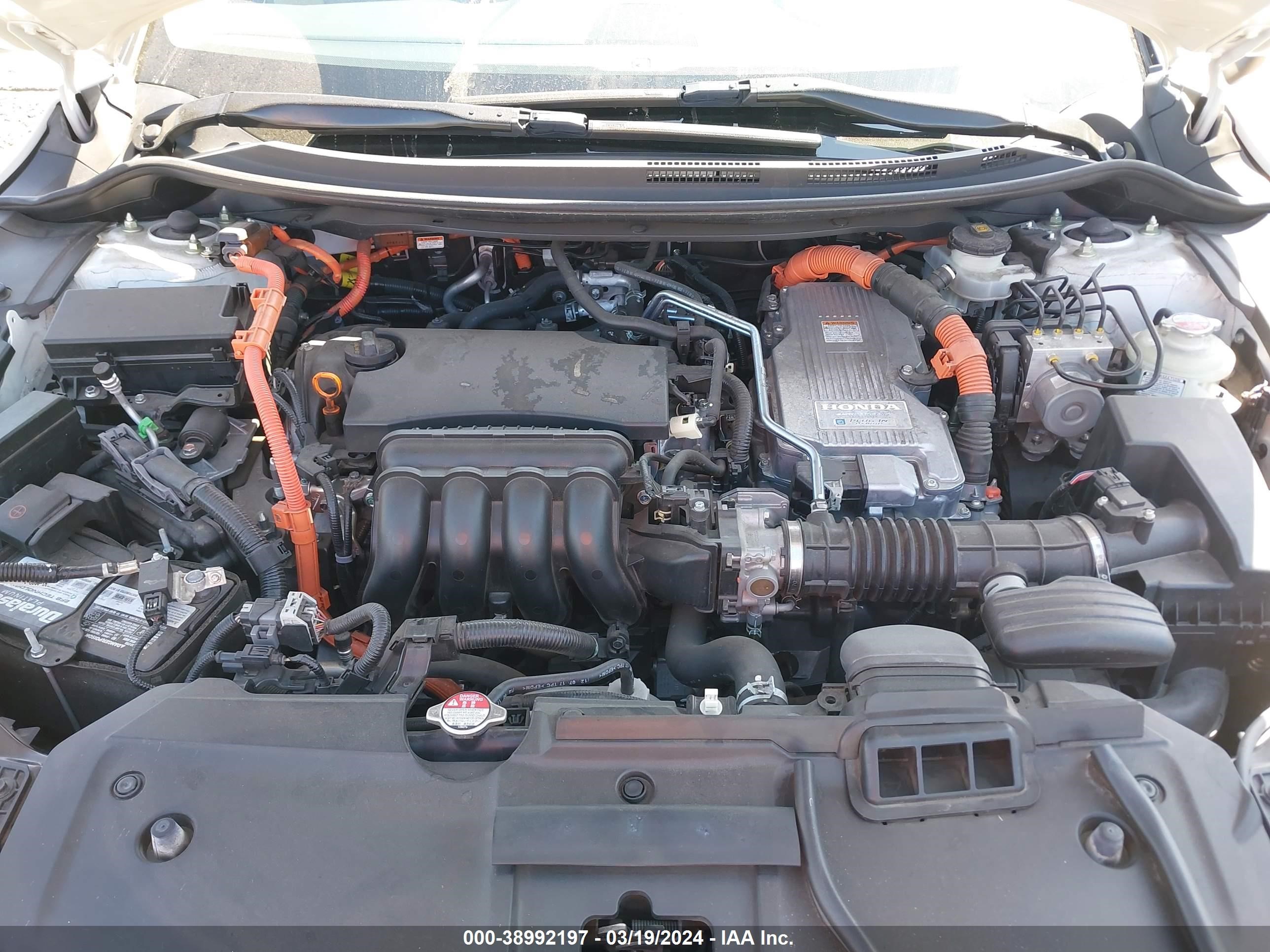 Photo 9 VIN: JHMZC5F36JC006879 - HONDA CLARITY 