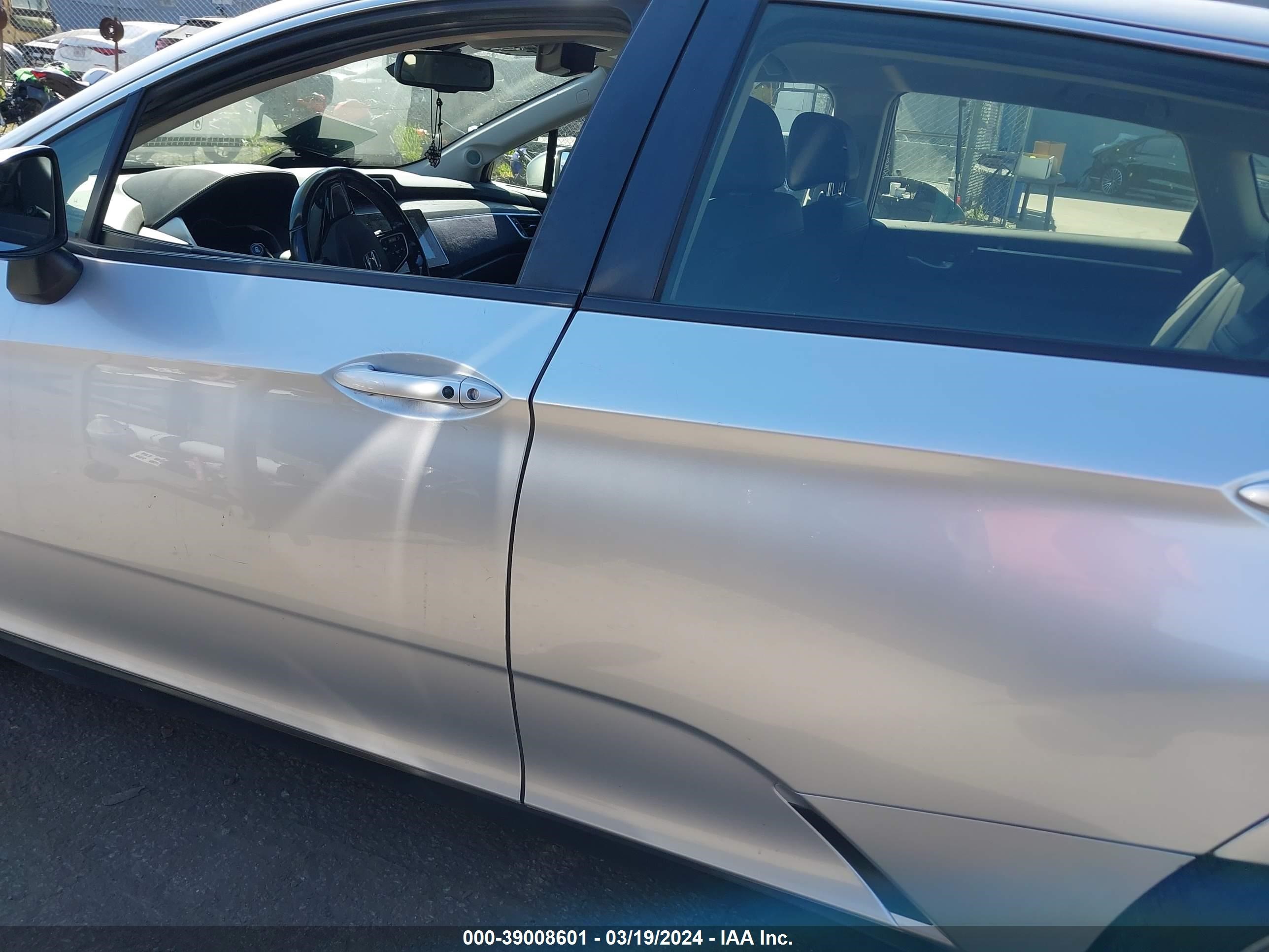 Photo 14 VIN: JHMZC5F36JC012973 - HONDA CLARITY 