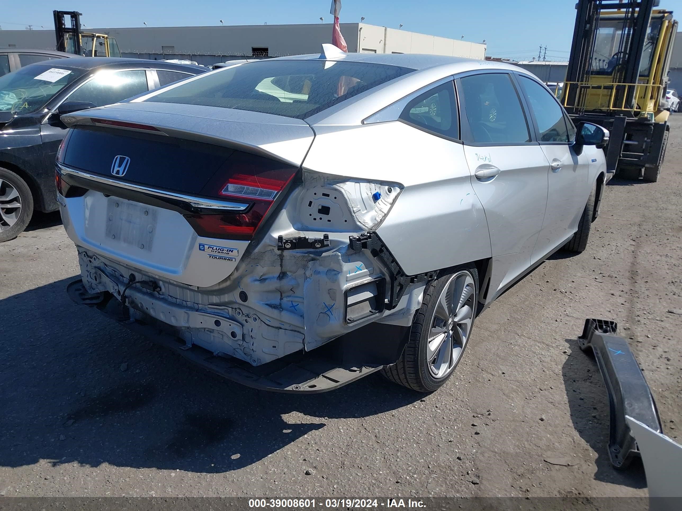 Photo 3 VIN: JHMZC5F36JC012973 - HONDA CLARITY 