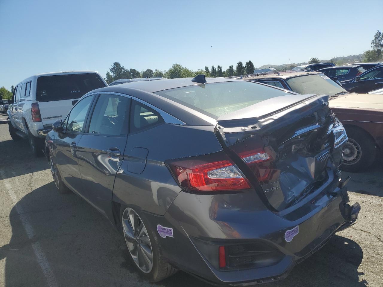 Photo 1 VIN: JHMZC5F36KC002395 - HONDA CLARITY 