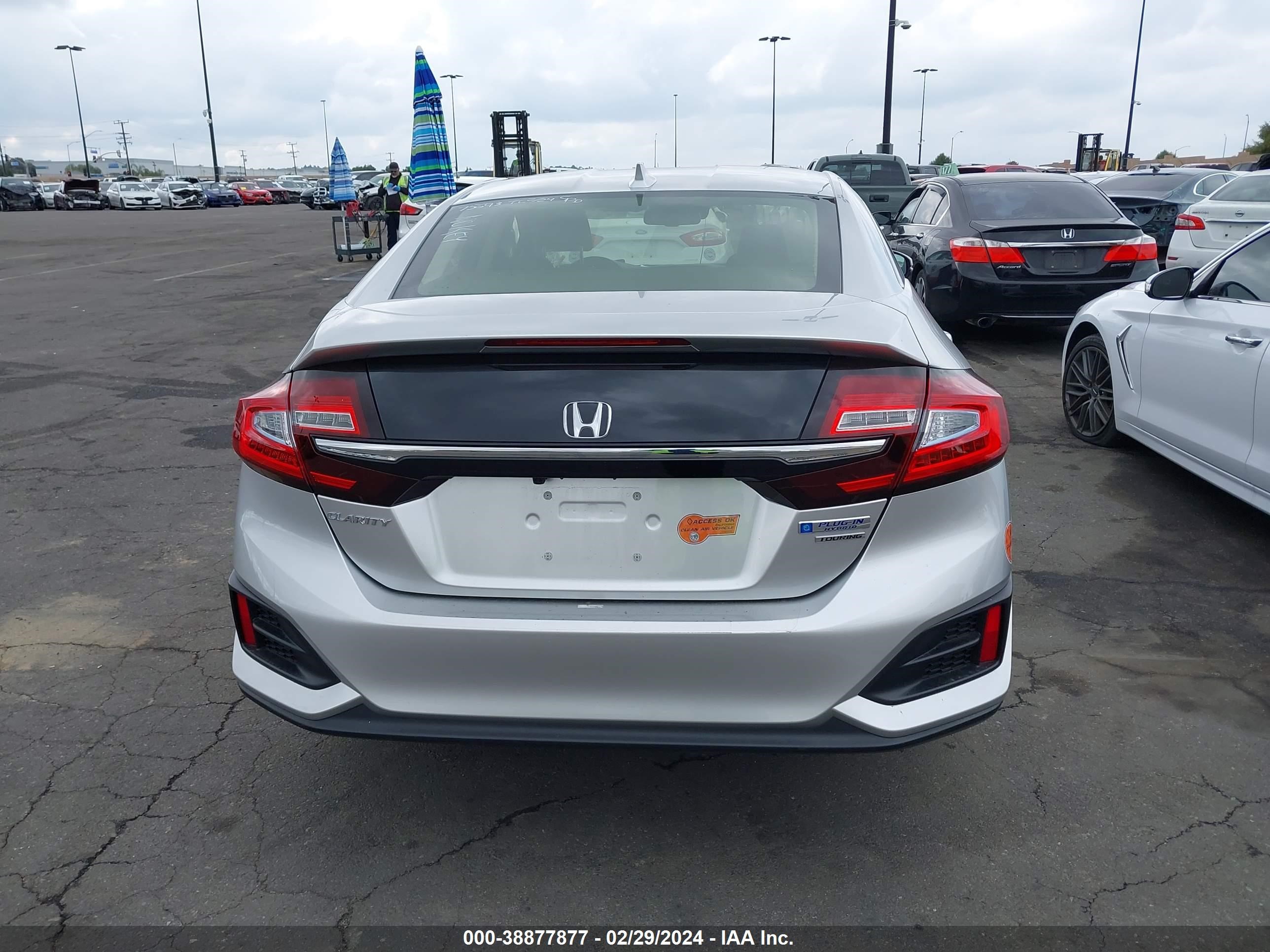 Photo 14 VIN: JHMZC5F36KC003711 - HONDA CLARITY 