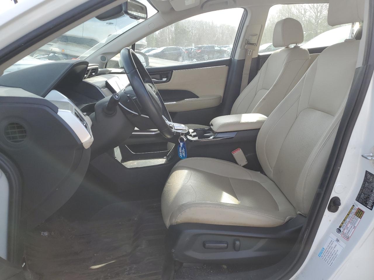 Photo 6 VIN: JHMZC5F37JC022945 - HONDA CLARITY 