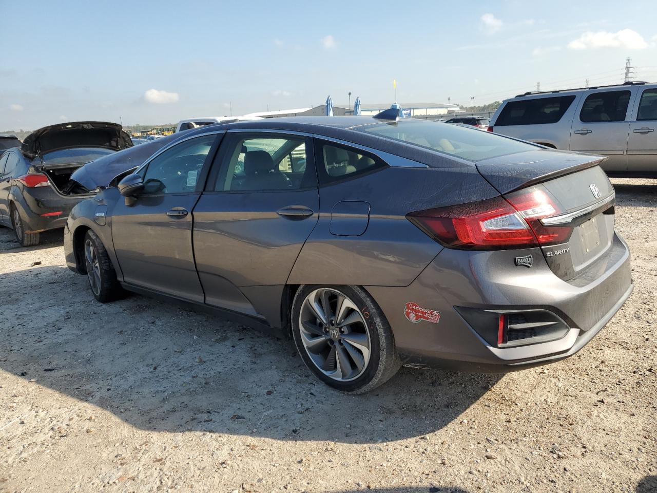 Photo 1 VIN: JHMZC5F38JC004504 - HONDA CLARITY 