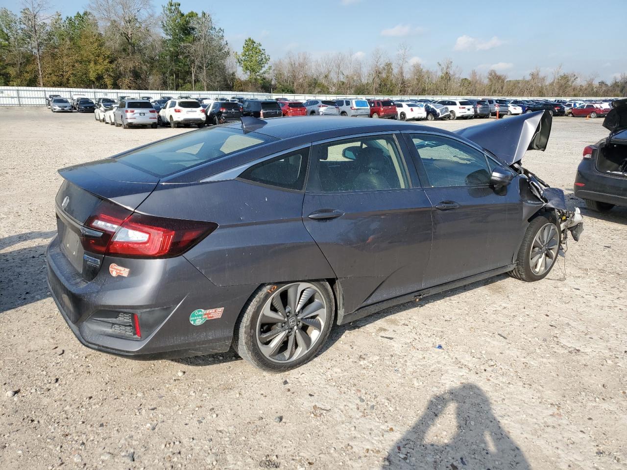 Photo 2 VIN: JHMZC5F38JC004504 - HONDA CLARITY 