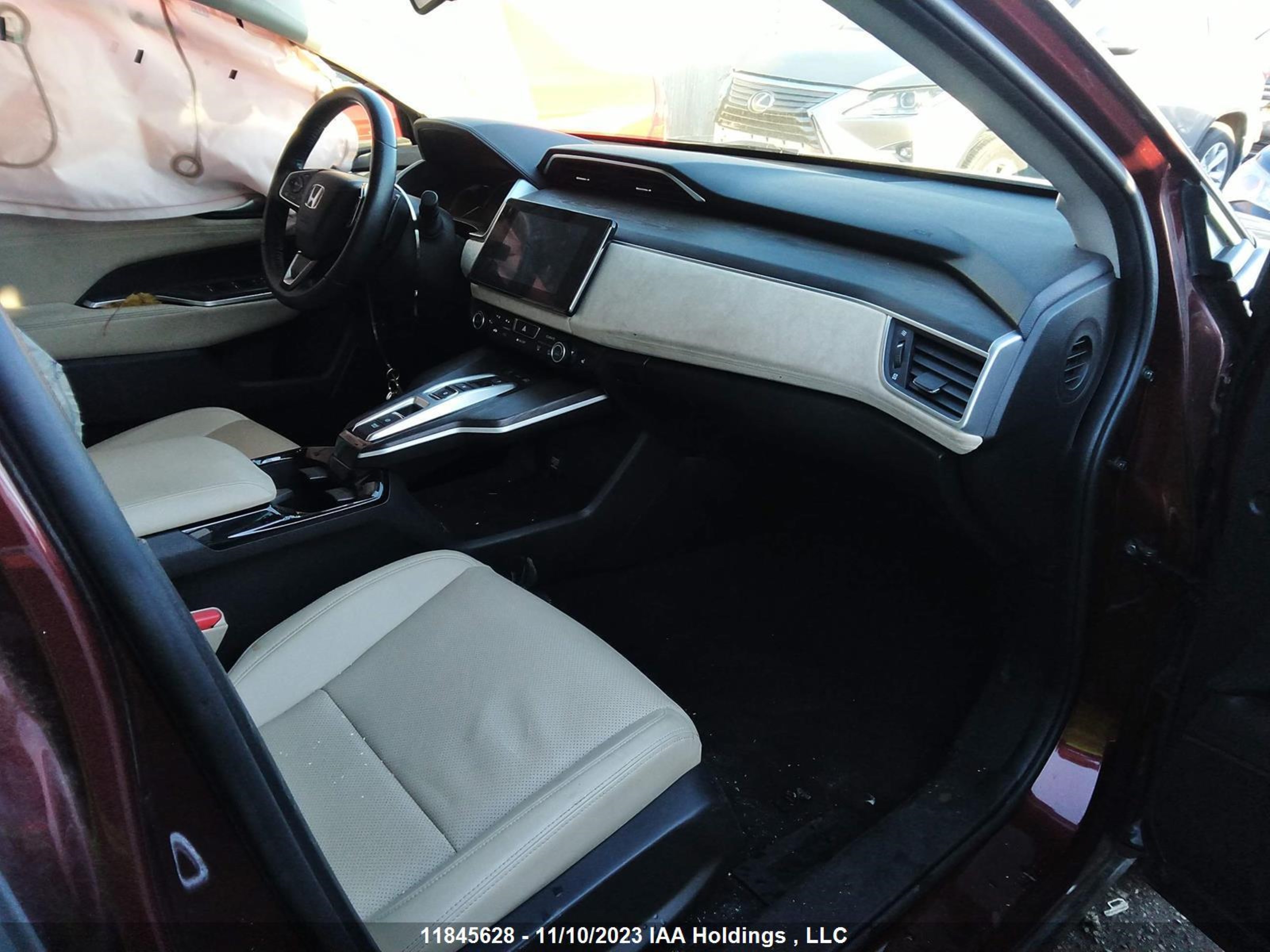 Photo 4 VIN: JHMZC5F38KC800784 - HONDA CLARITY 