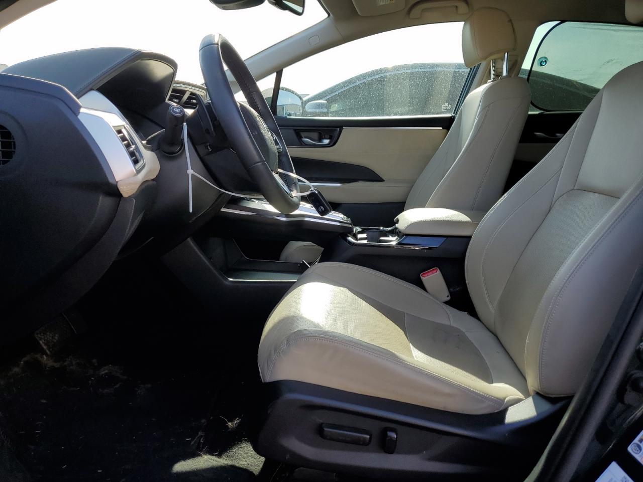 Photo 6 VIN: JHMZC5F39JC012661 - HONDA CLARITY 