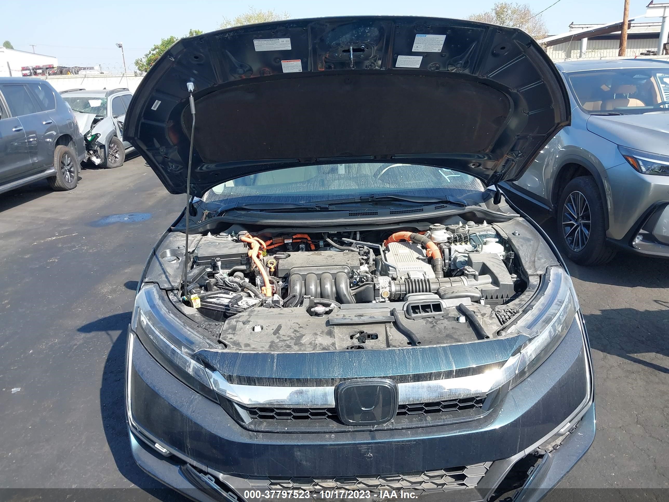 Photo 10 VIN: JHMZC5F3XJC024026 - HONDA CLARITY 