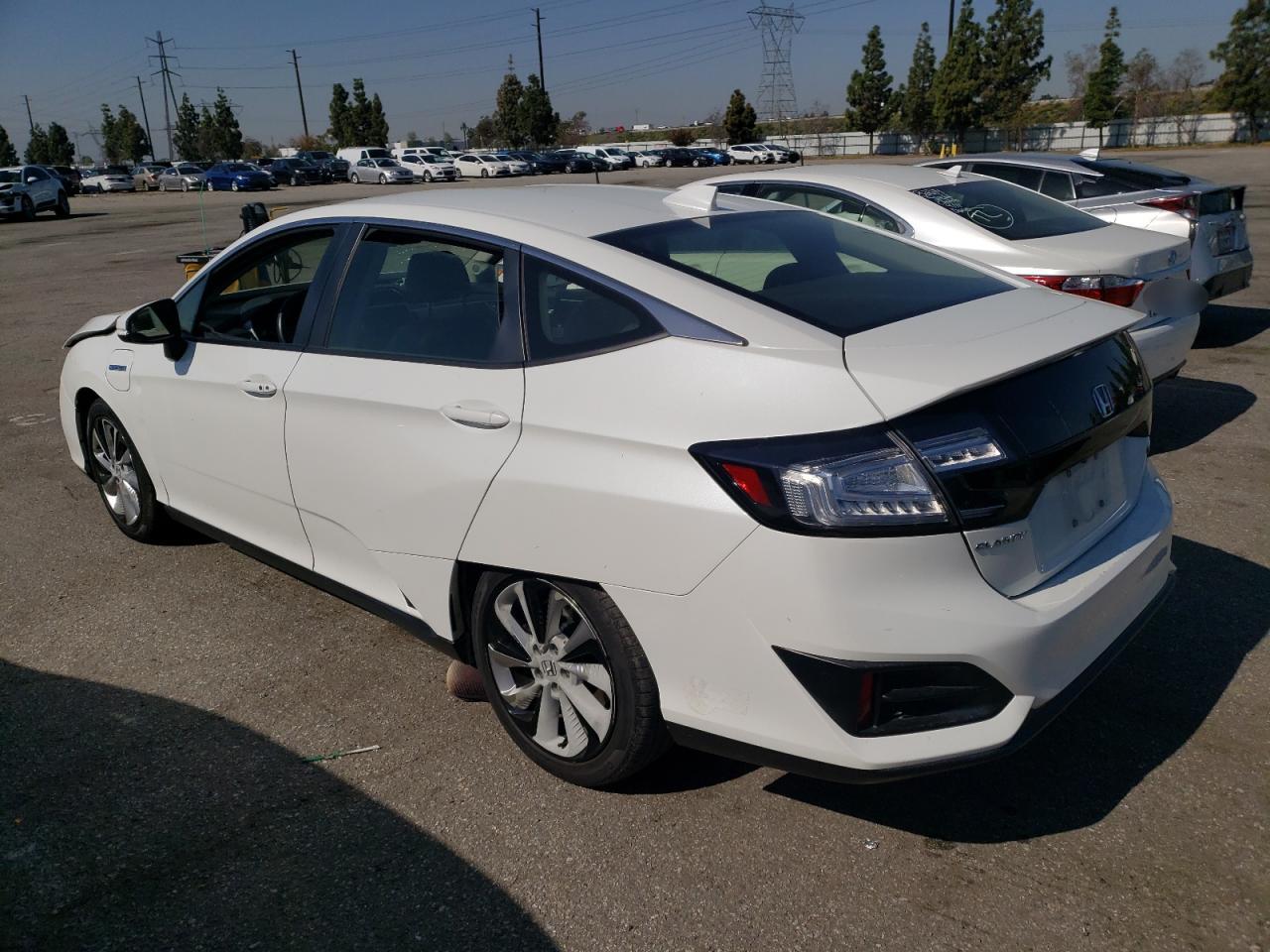 Photo 1 VIN: JHMZC6F33JC000267 - HONDA CLARITY 