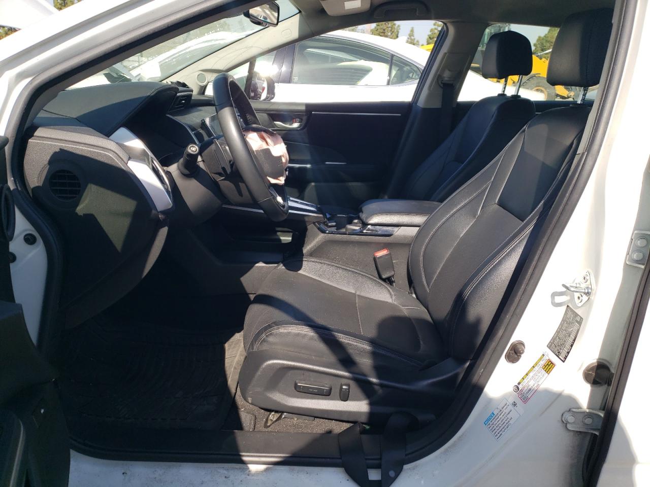 Photo 6 VIN: JHMZC6F33JC000267 - HONDA CLARITY 