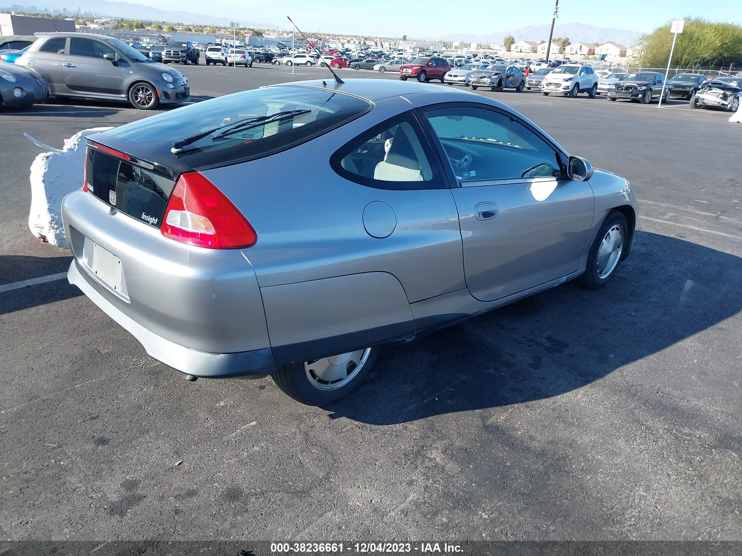 Photo 3 VIN: JHMZE14743T000364 - HONDA INSIGHT 