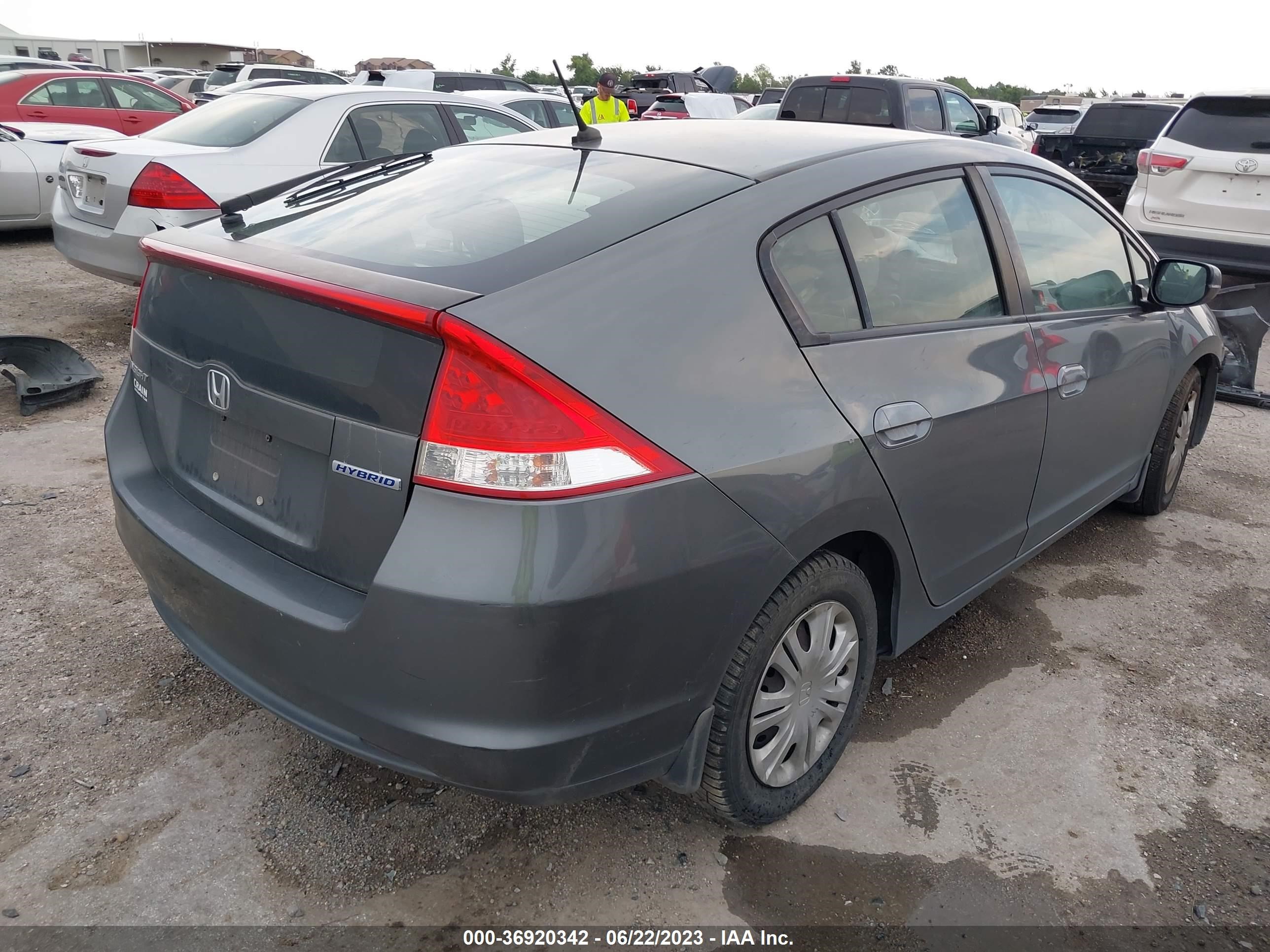 Photo 3 VIN: JHMZE2H37BS003518 - HONDA INSIGHT 