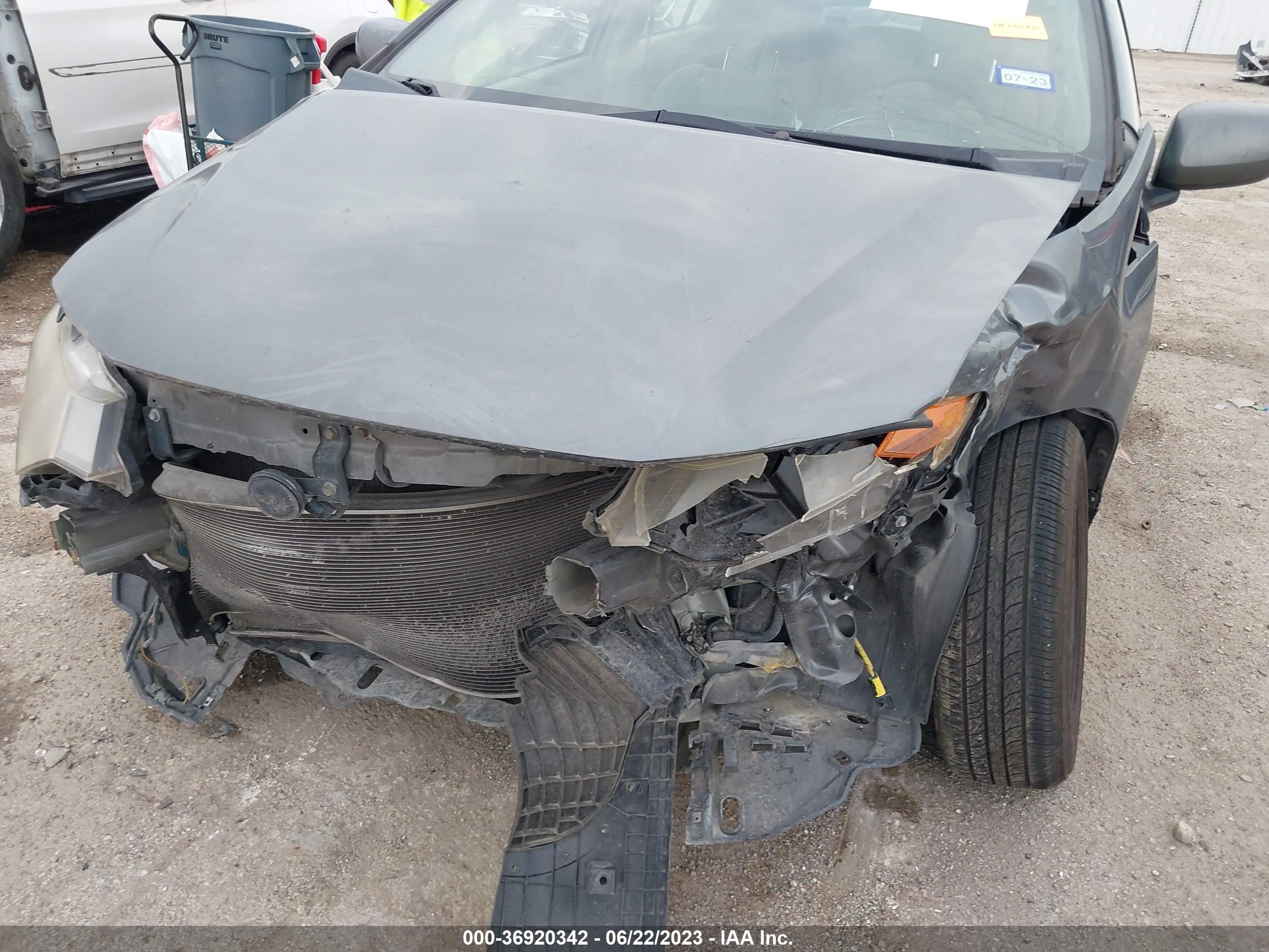 Photo 5 VIN: JHMZE2H37BS003518 - HONDA INSIGHT 