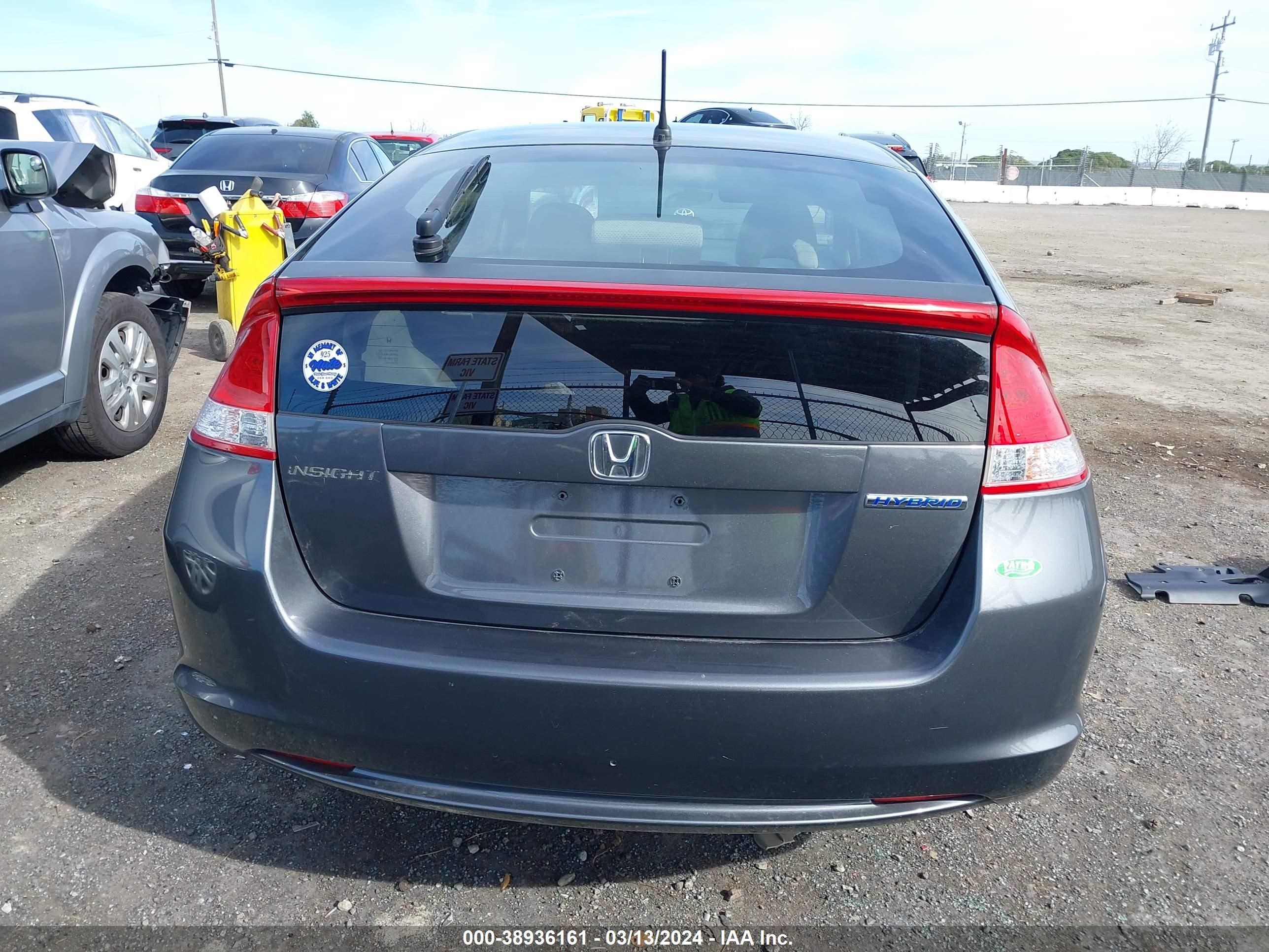 Photo 15 VIN: JHMZE2H51AS029239 - HONDA INSIGHT 